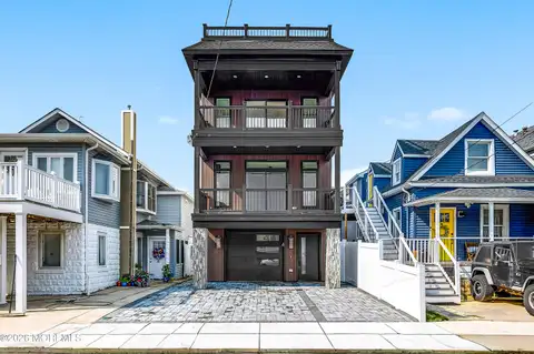 MLS: 22623589