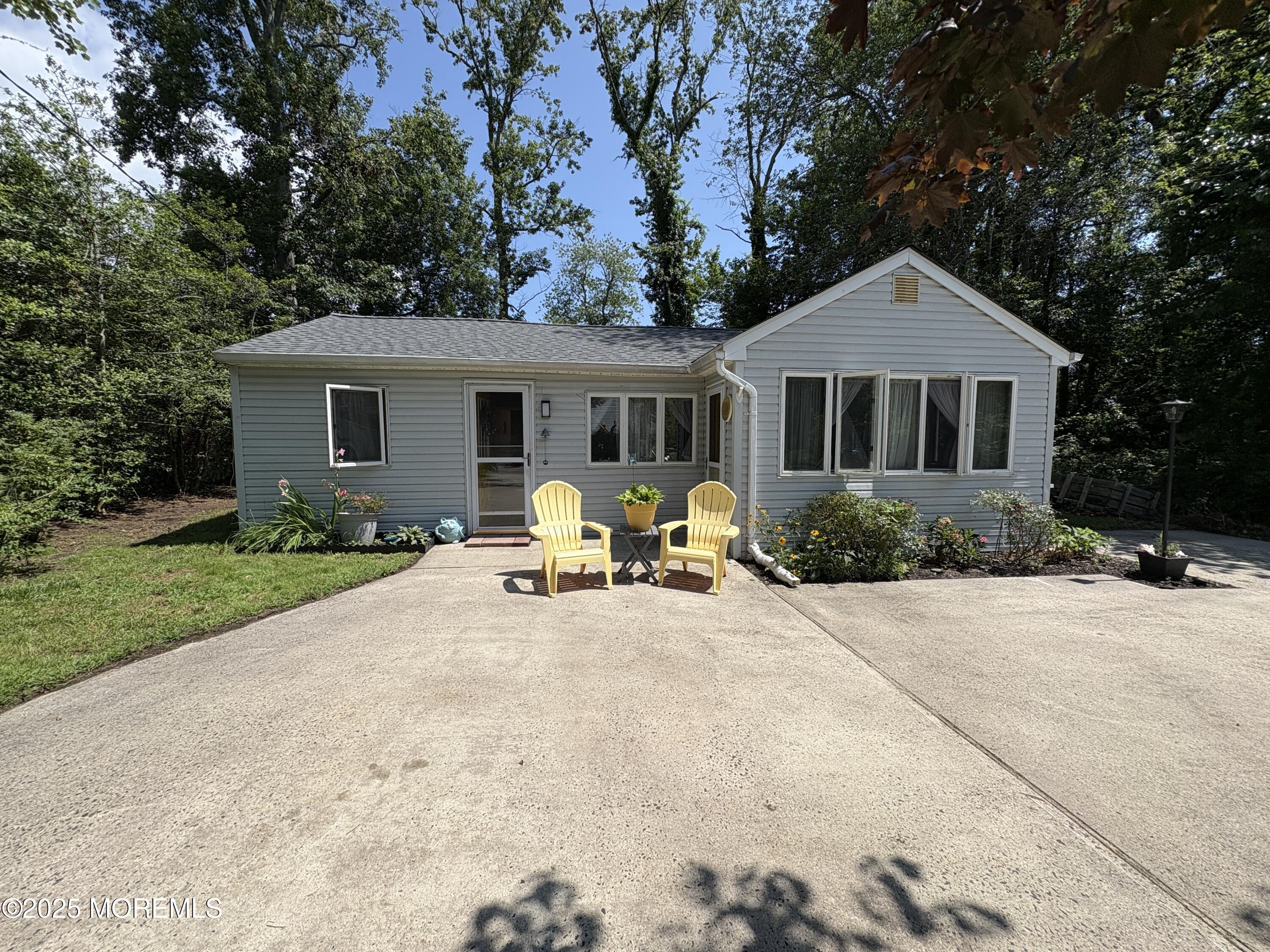 35 Keelson Drive