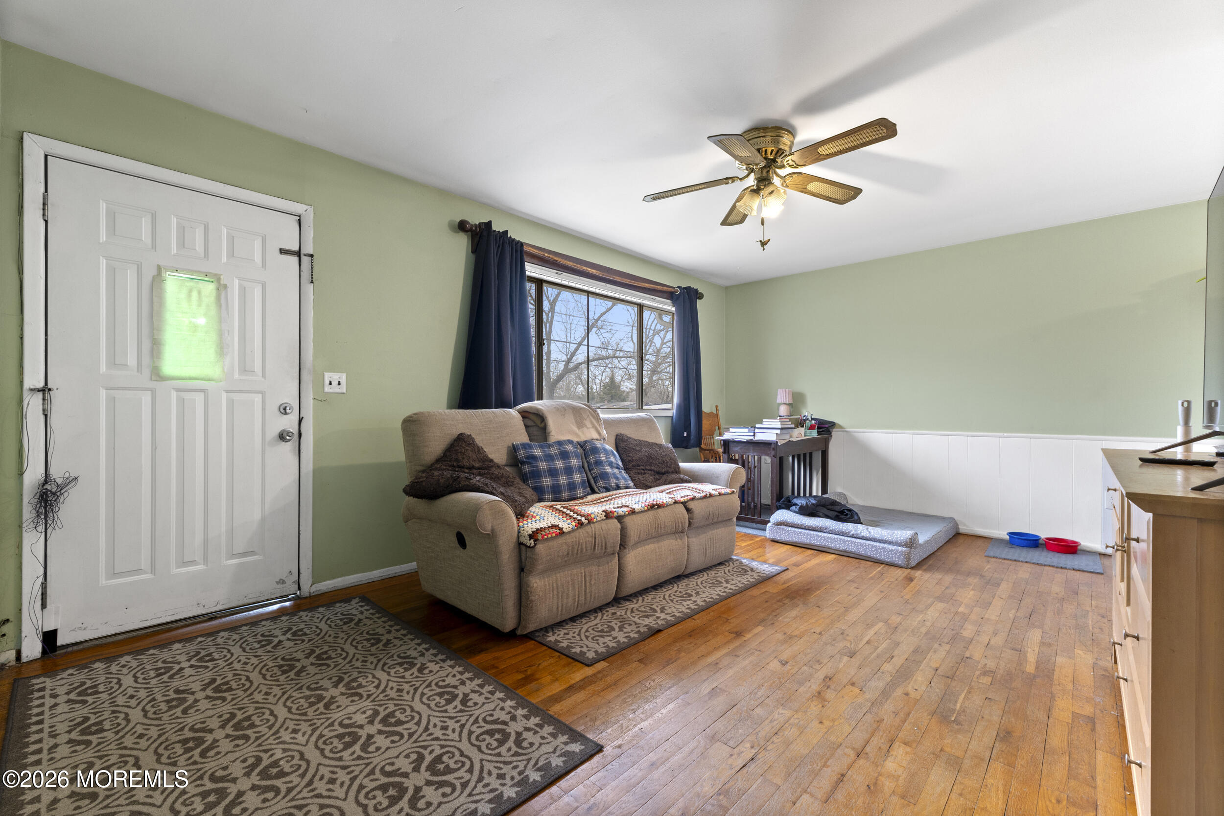 27 Sylvan Lake Boulevard