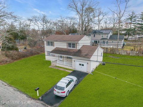 Photo of 641 Ship Avenue, Beachwood, NJ 08722 (MLS # 22610681)