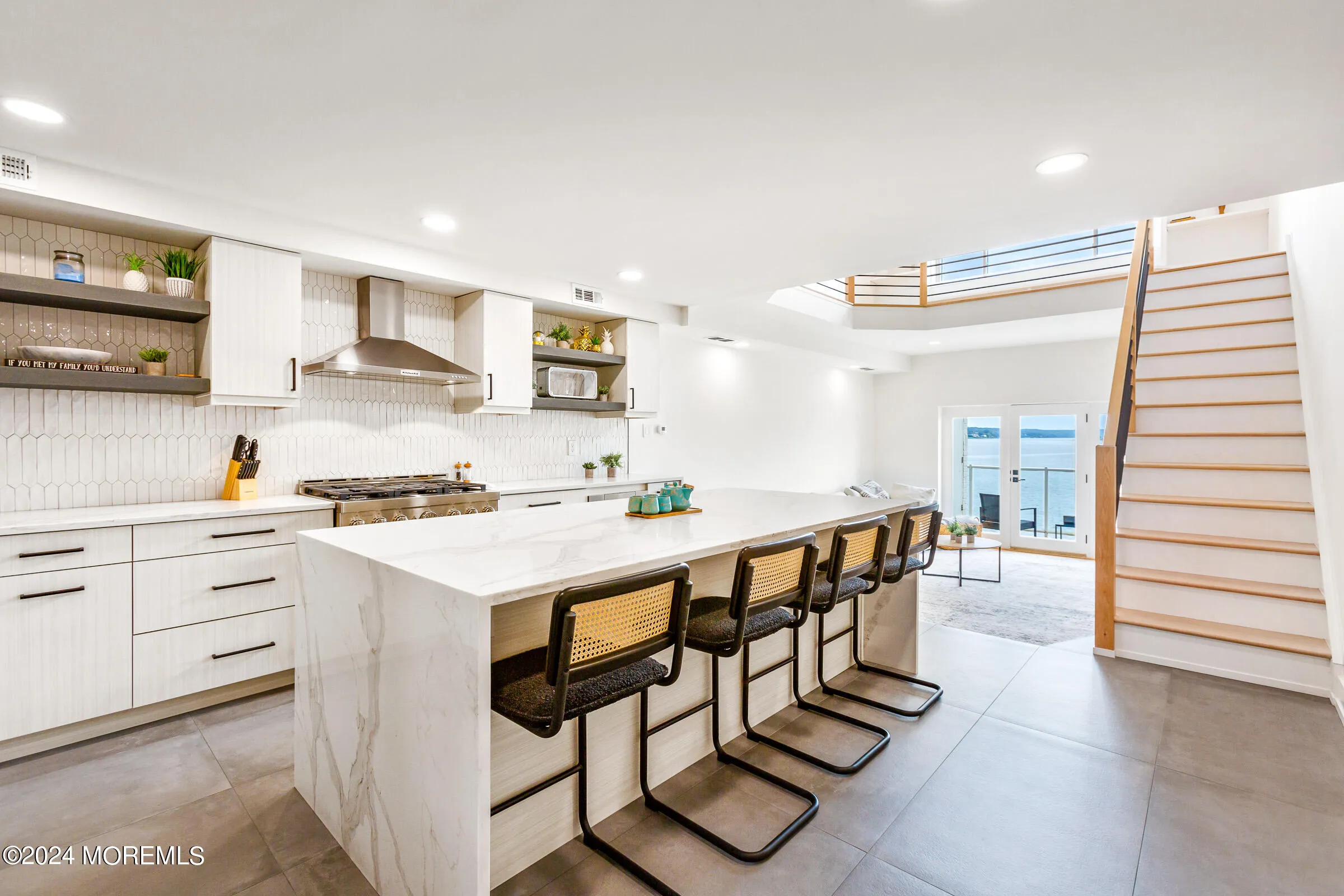 Red Bank, New Jersey 07701, United States, 2 Bedrooms Bedrooms, ,2 BathroomsBathrooms,Residential,Active,40320