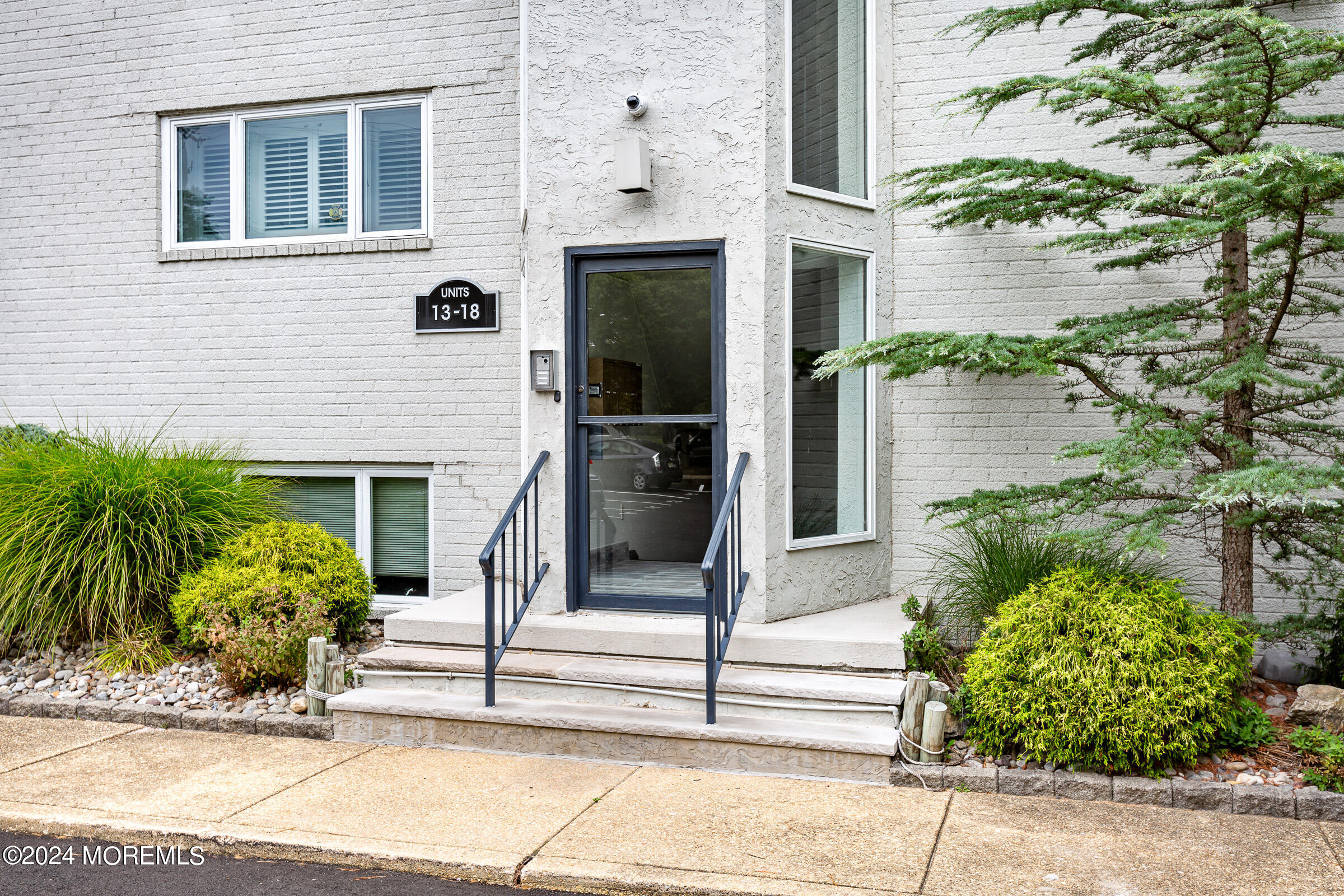 138 Bodman Place #15, Red Bank, New Jersey image 1