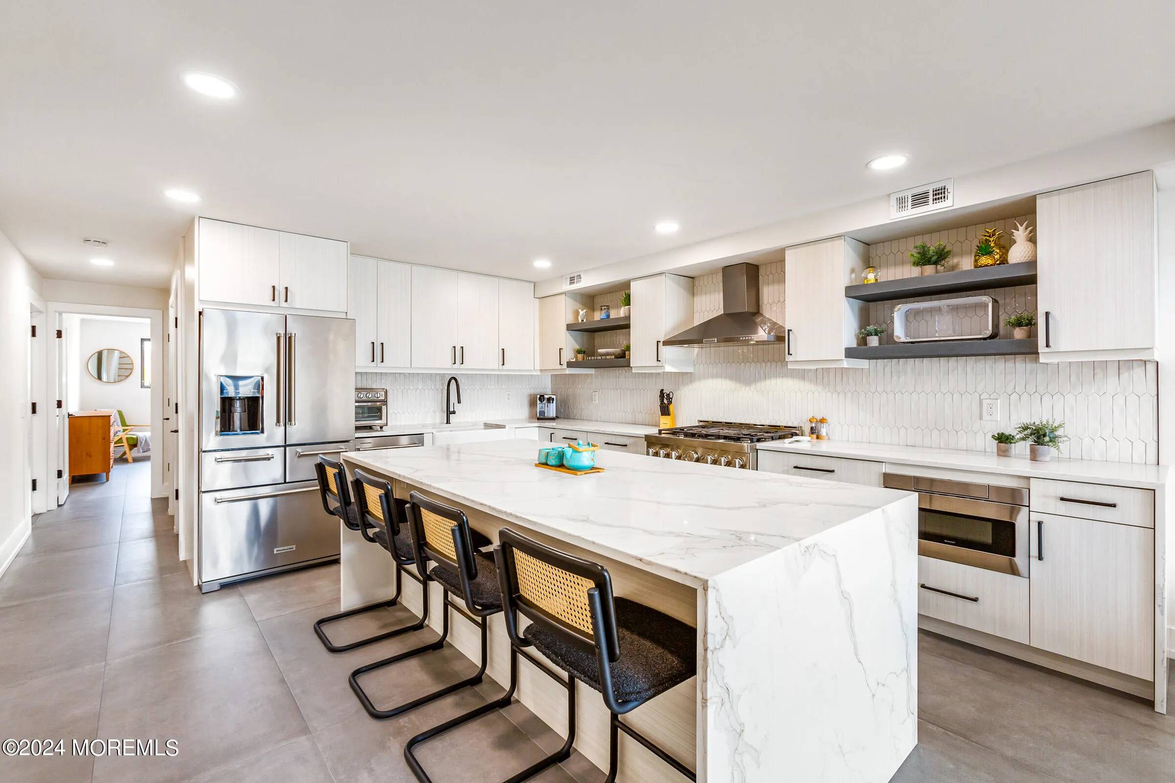 Red Bank, New Jersey 07701, United States, 2 Bedrooms Bedrooms, ,2 BathroomsBathrooms,Residential,Active,40320