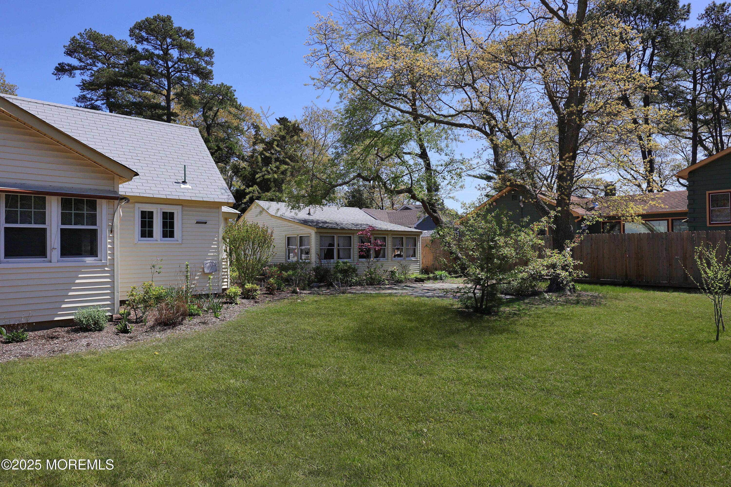 363 Arrowhead Drive, Brick, New Jersey image 7