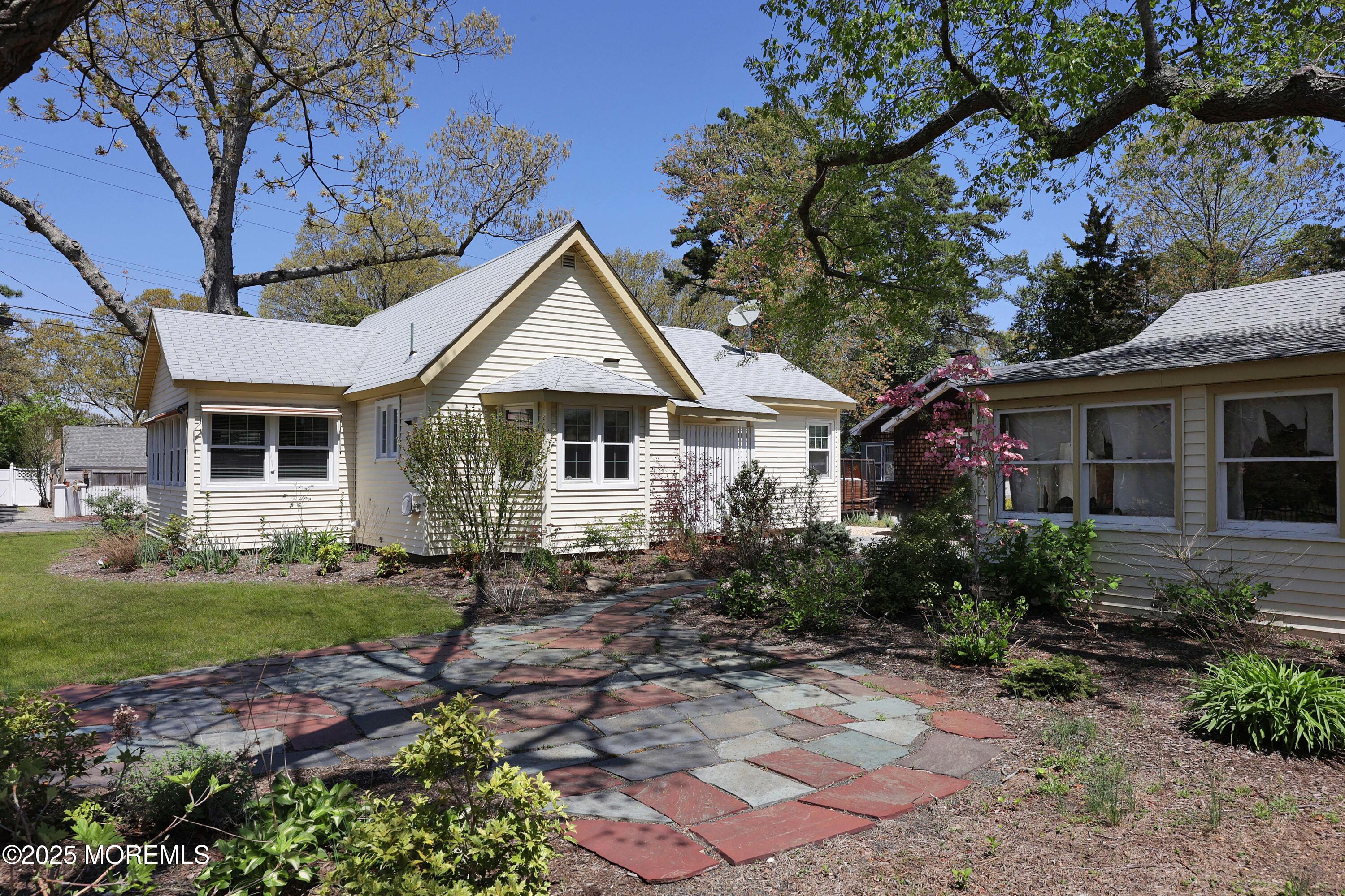363 Arrowhead Drive, Brick, New Jersey image 10