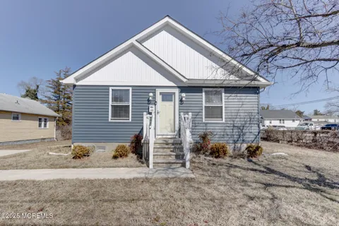 MLS: 22505104