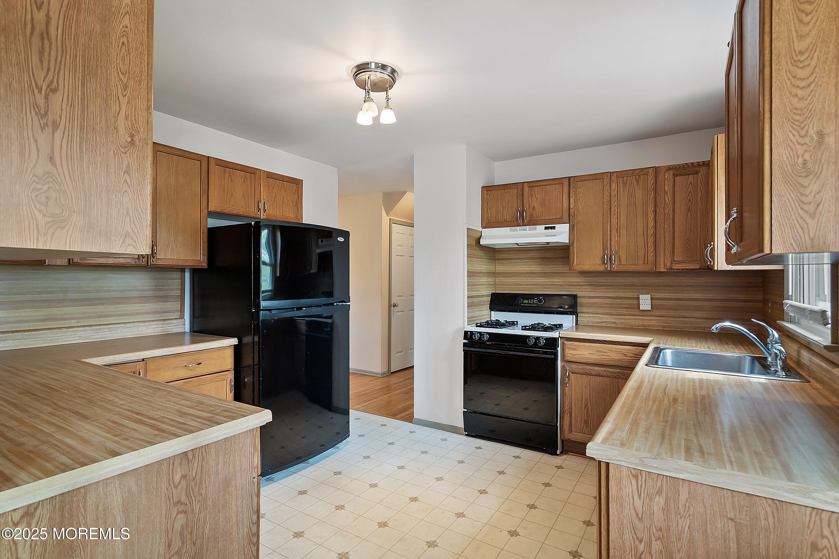 585 Allen Road, Brick, New Jersey image 10