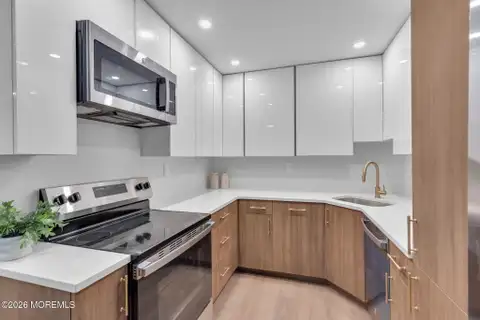 MLS: 22620728