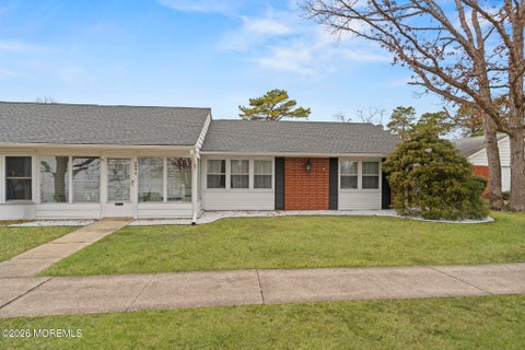 Condo For Sale - 646 B Plymouth Drive<br/> Lakewood, NJ 08701