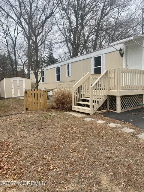 MLS: 22507345