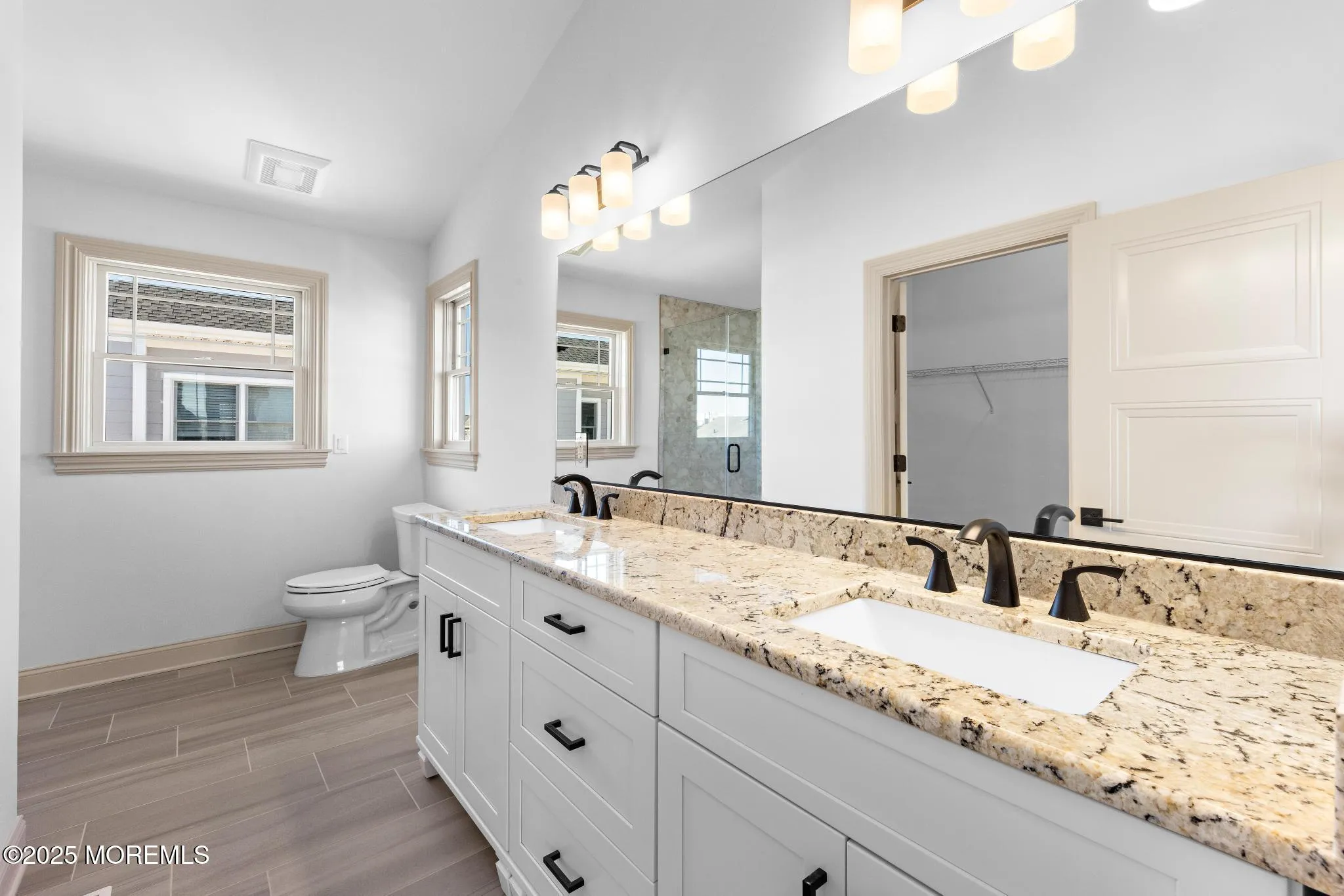 Surf City, New Jersey 08008, United States, 4 Bedrooms Bedrooms, ,5 BathroomsBathrooms,Residential,Active,9469