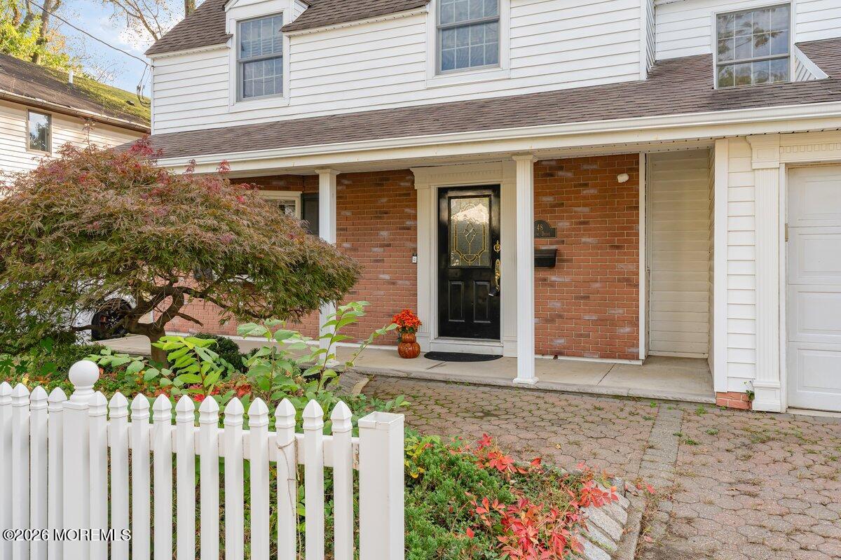 48 Ravine Drive