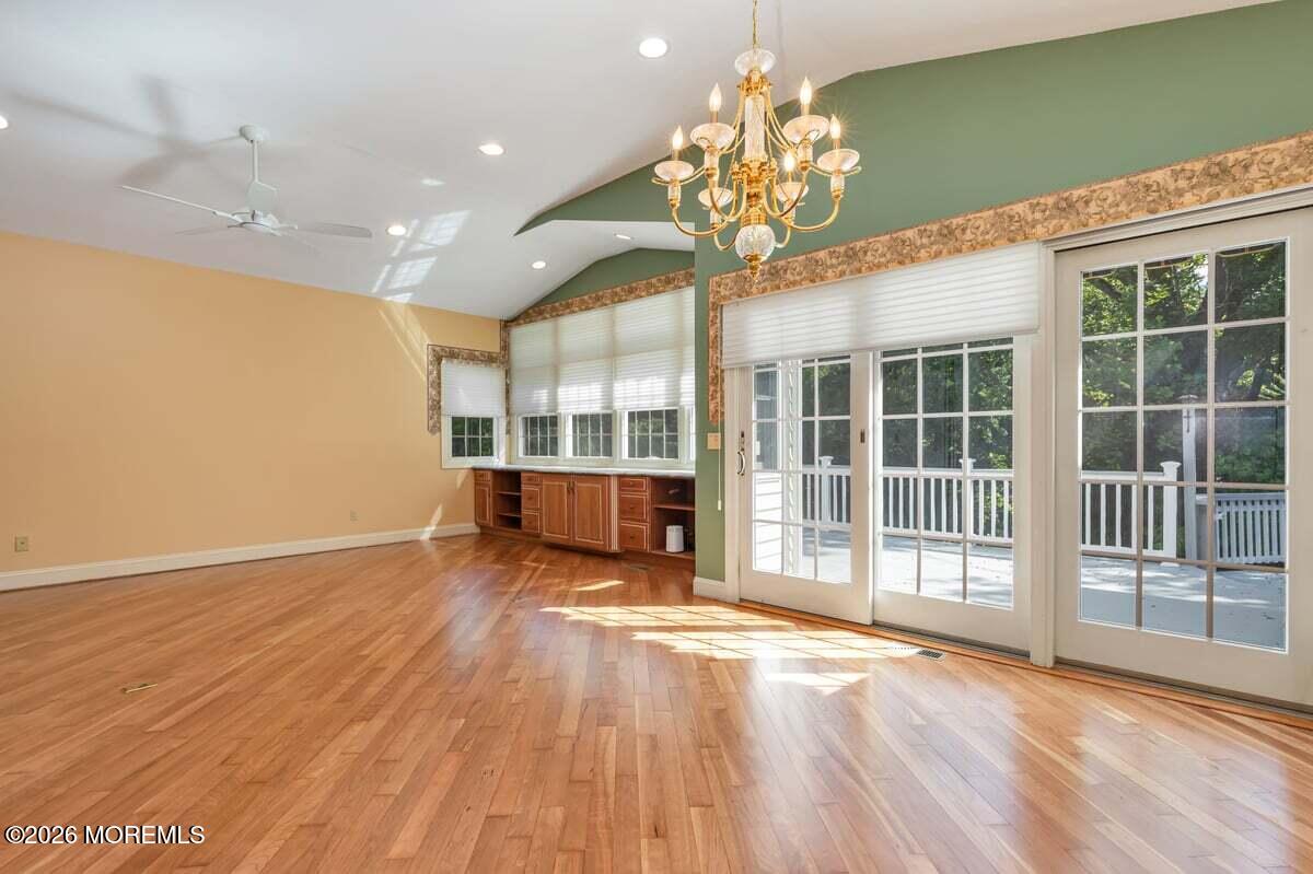 48 Ravine Drive