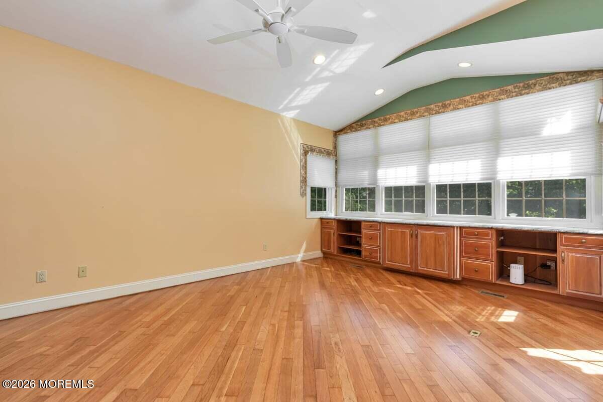 48 Ravine Drive