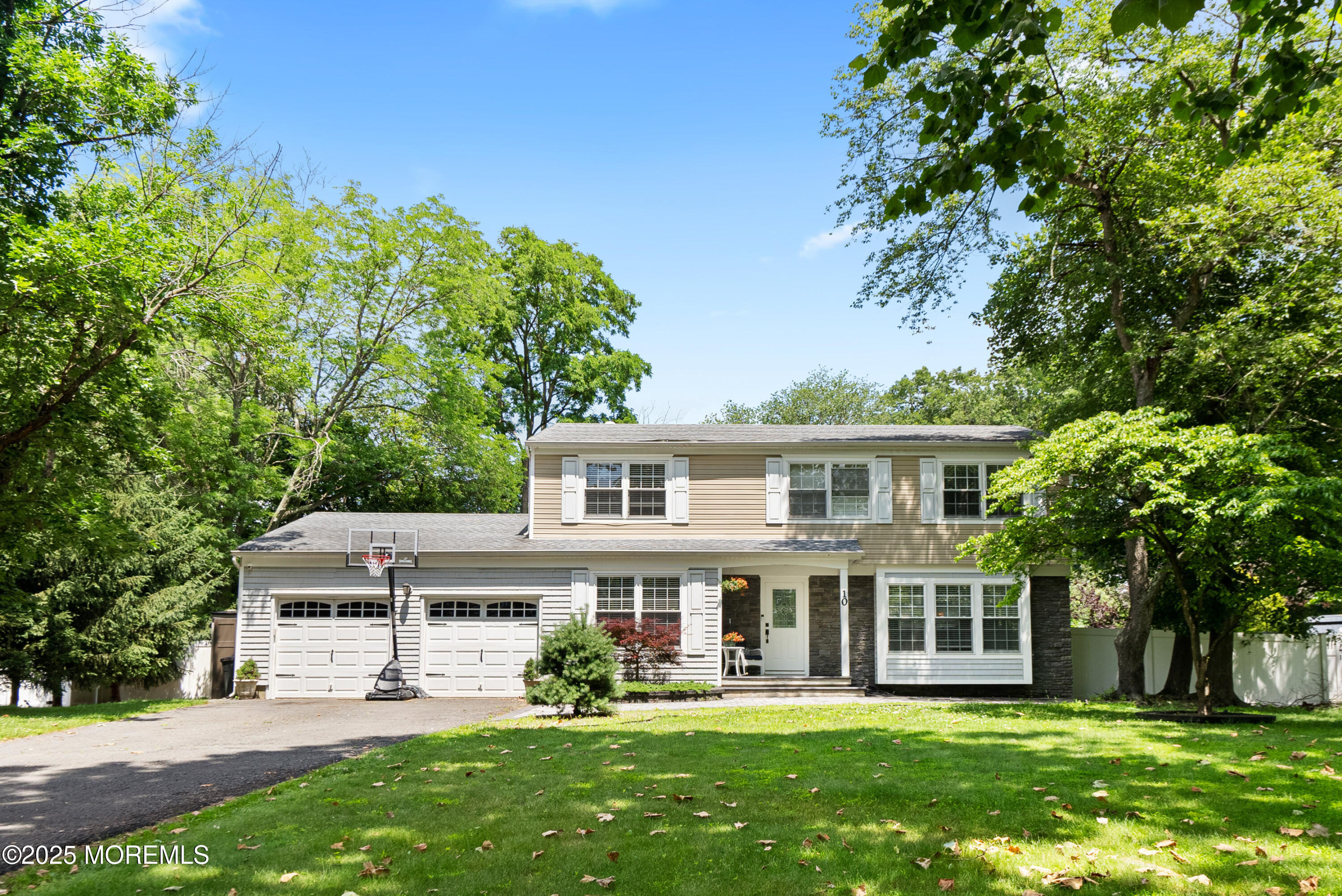 10 Galahad Drive