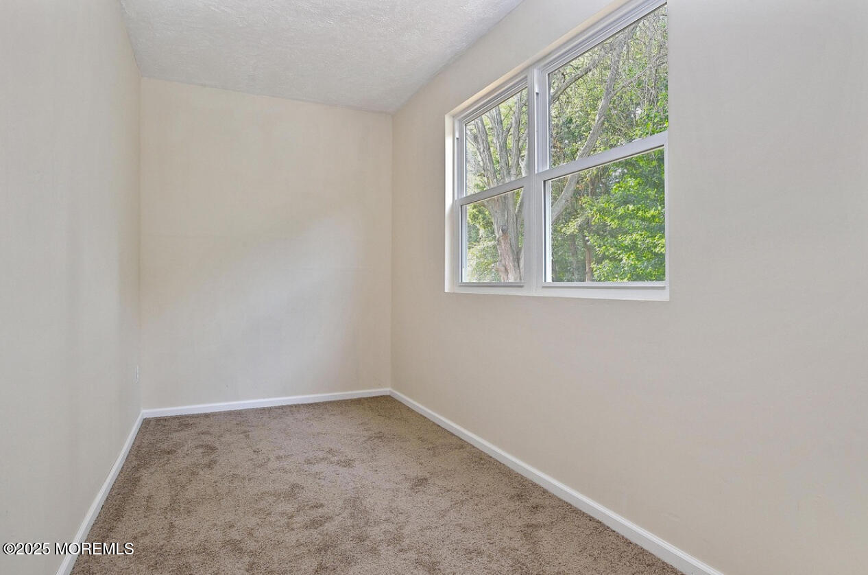 10 Galahad Drive