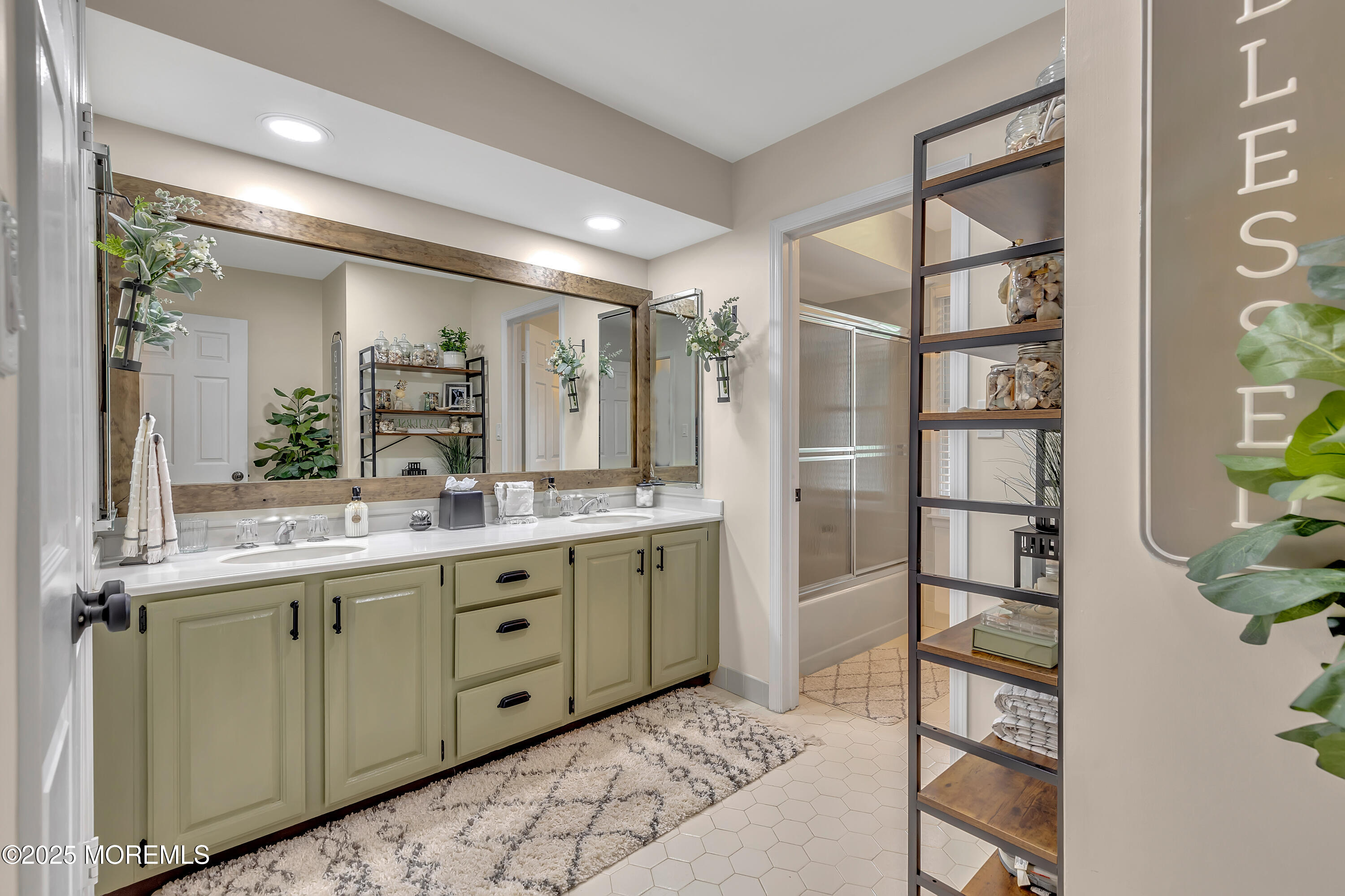 11 Applethorn Court, Colts Neck, New Jersey image 42