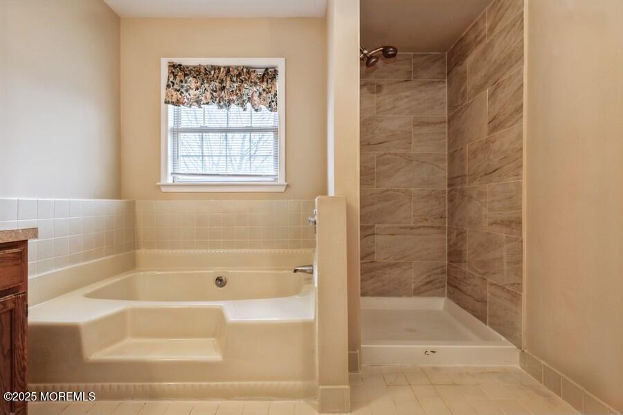 14 Reid Way, Freehold, New Jersey image 18