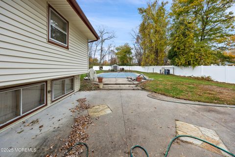 11 Woodview Drive Marlboro NJ 07746