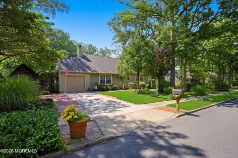 Photo of 13 Waltham Way, Sicklerville, NJ 08081 (MLS # 22627852)