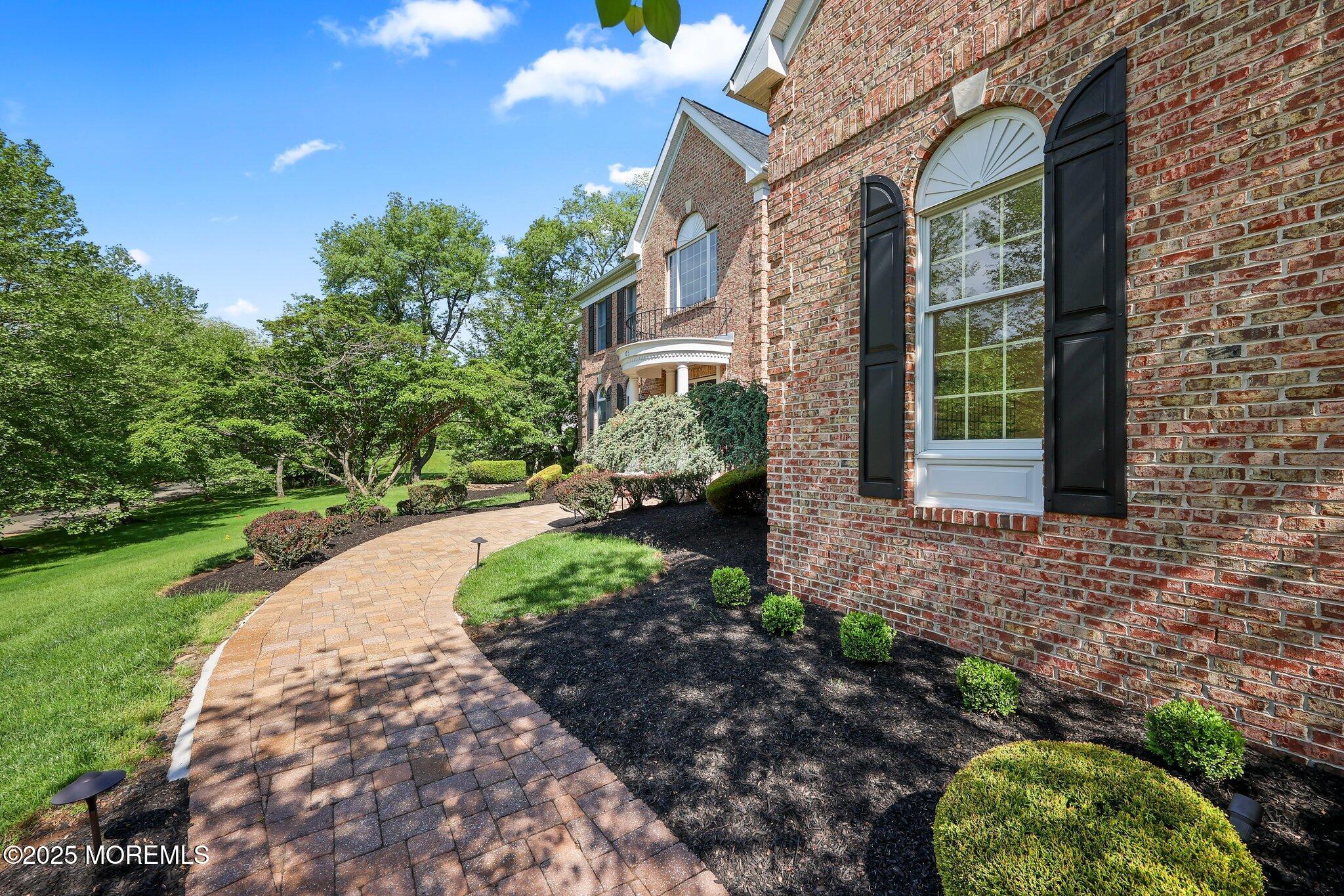 105 Beagle Drive, Manalapan, New Jersey image 5
