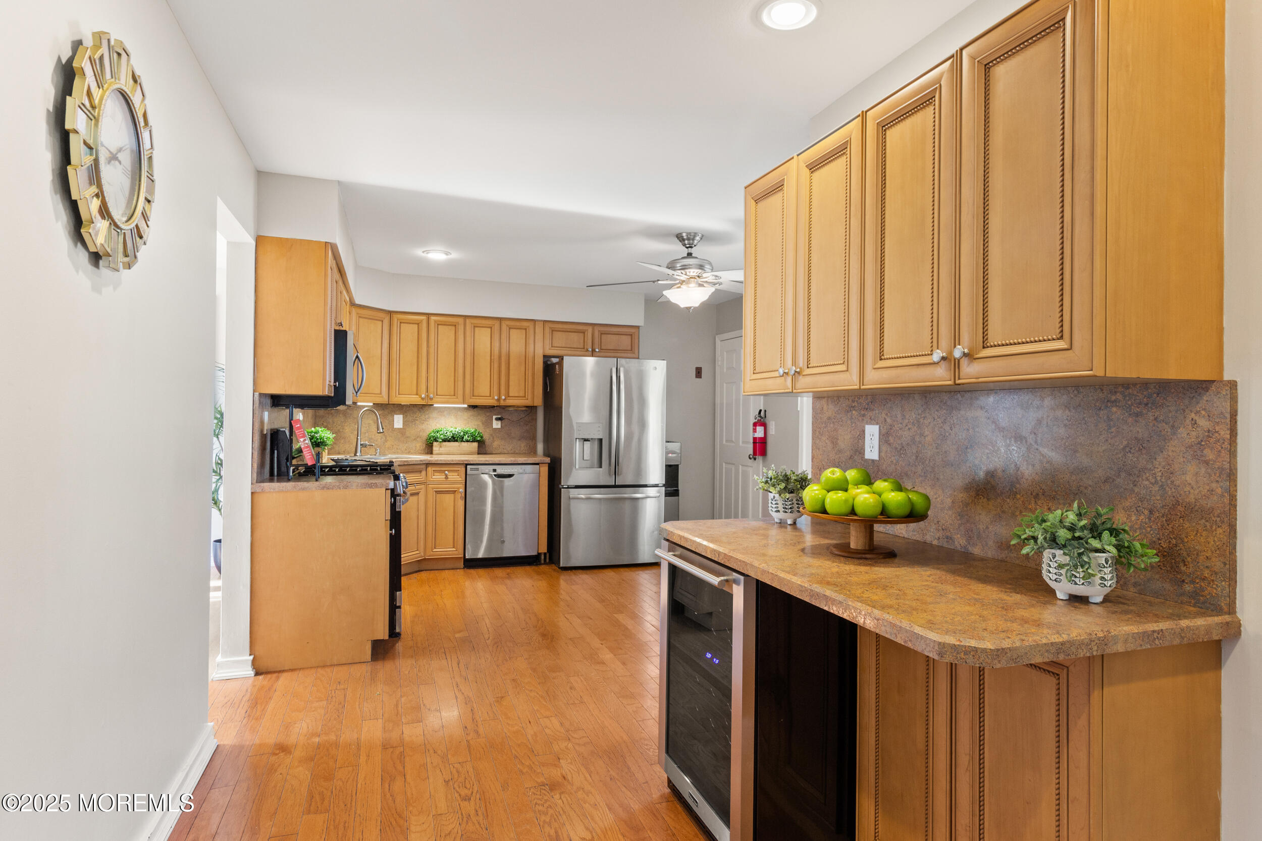 703 Vivian Drive, Toms River, New Jersey image 6