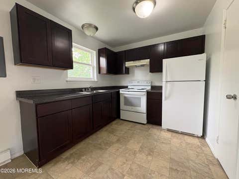 Apartment For Rent - 28 Spring Terrace<br/> Freehold, NJ 07728