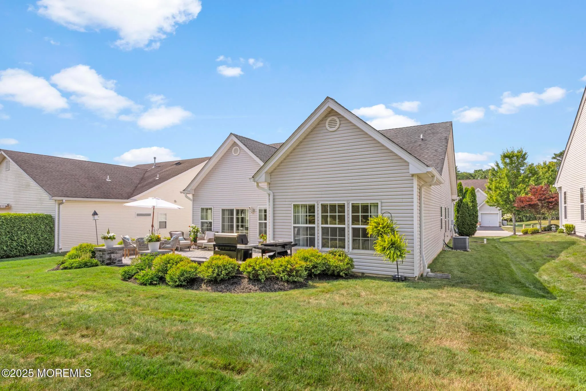 Manahawkin, New Jersey 08050, United States, 2 Bedrooms Bedrooms, ,2 BathroomsBathrooms,Residential,Pending,184073