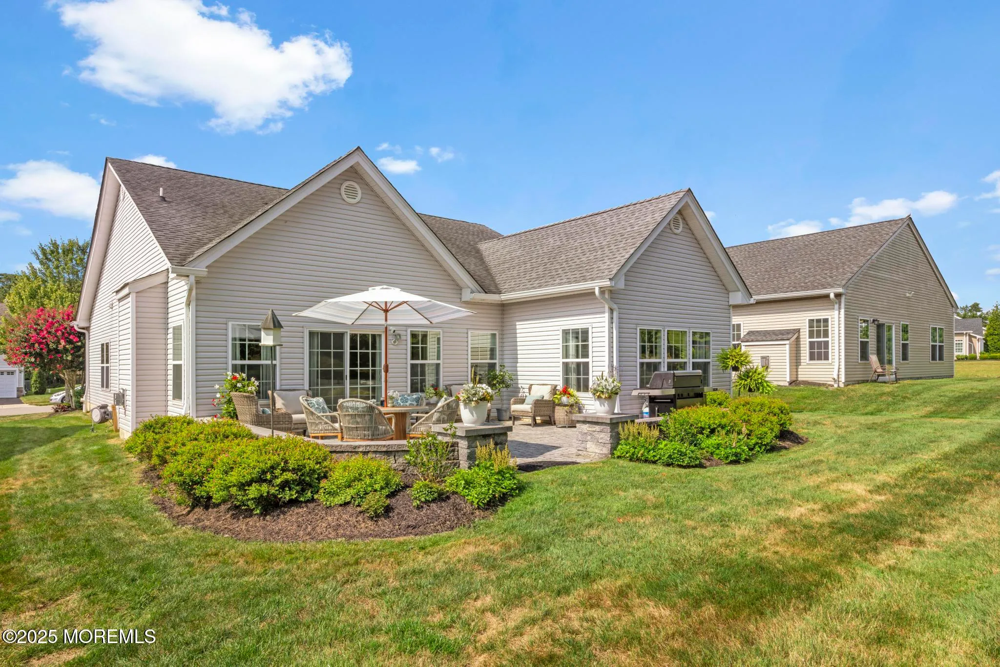 Manahawkin, New Jersey 08050, United States, 2 Bedrooms Bedrooms, ,2 BathroomsBathrooms,Residential,Pending,184073