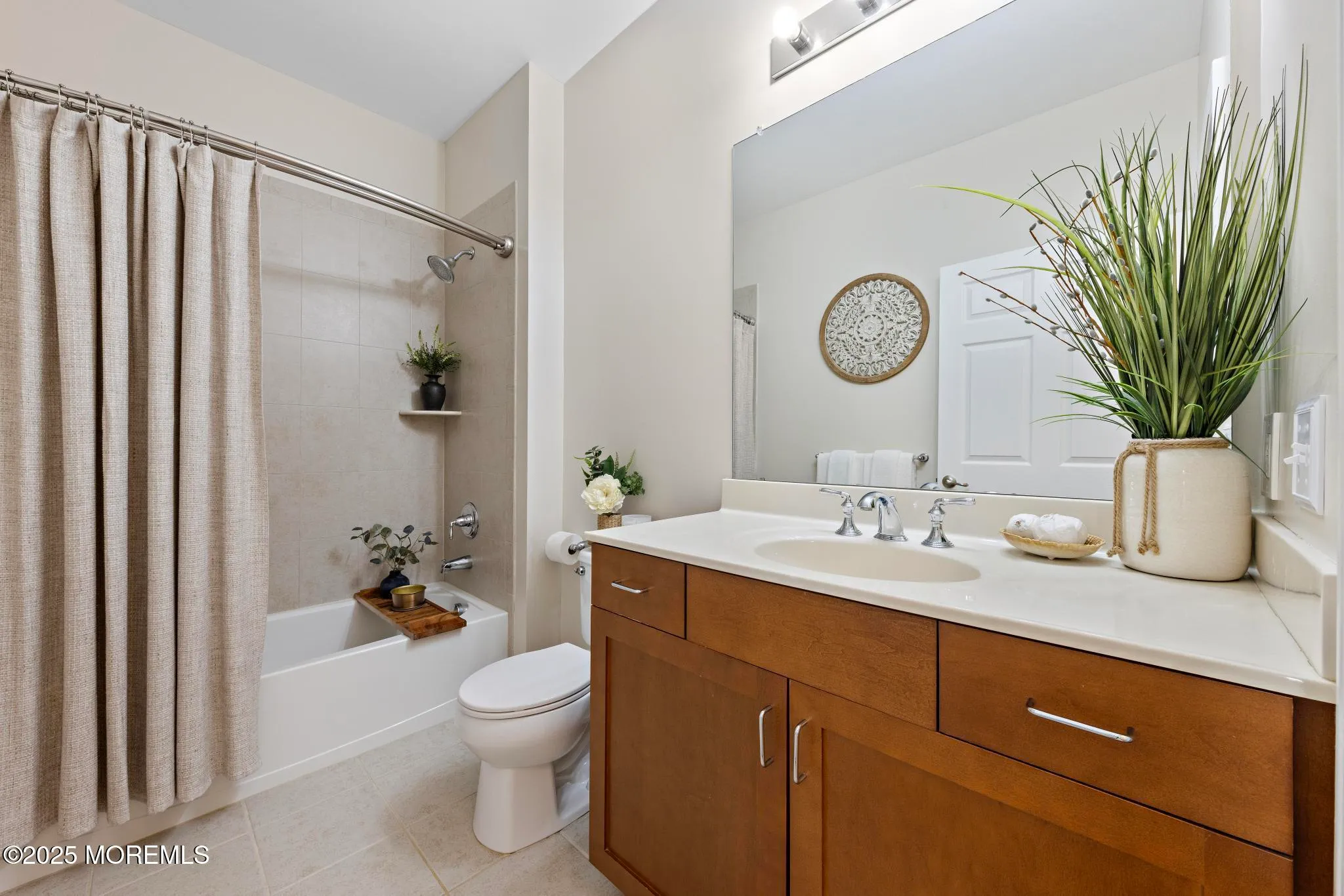 Manahawkin, New Jersey 08050, United States, 2 Bedrooms Bedrooms, ,2 BathroomsBathrooms,Residential,Pending,184073