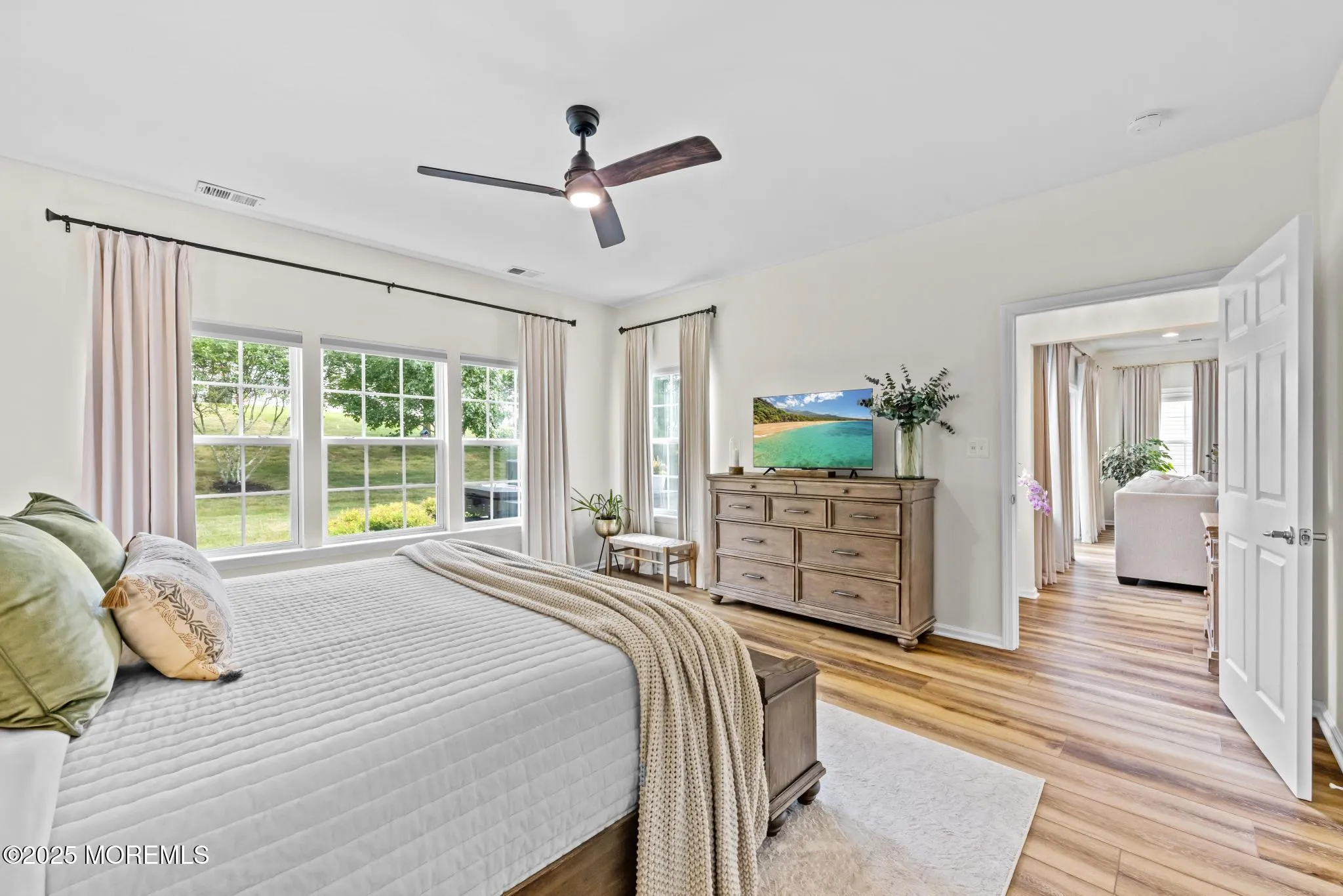 Manahawkin, New Jersey 08050, United States, 2 Bedrooms Bedrooms, ,2 BathroomsBathrooms,Residential,Pending,184073