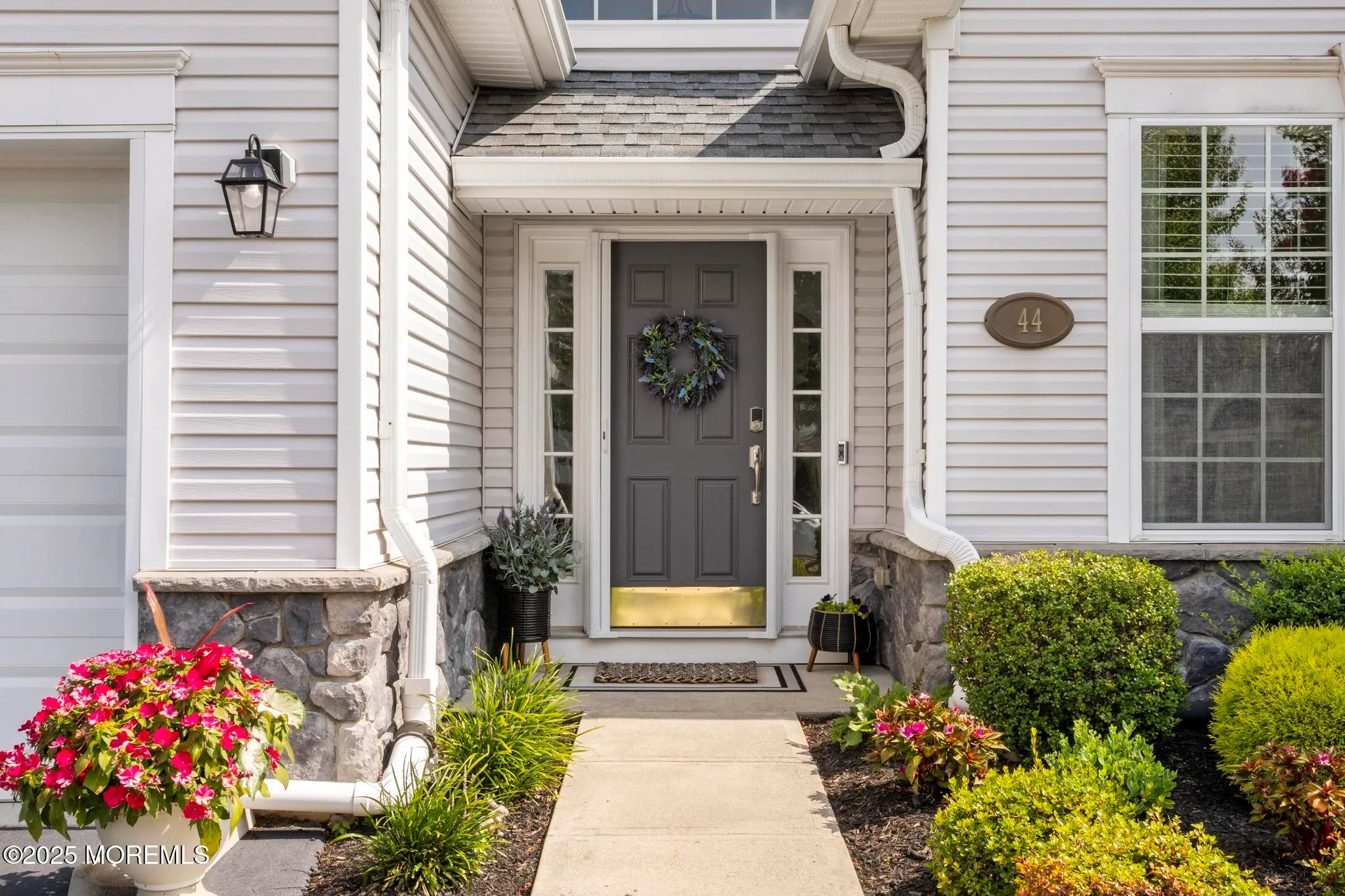 Manahawkin, New Jersey 08050, United States, 2 Bedrooms Bedrooms, ,2 BathroomsBathrooms,Residential,Pending,184073