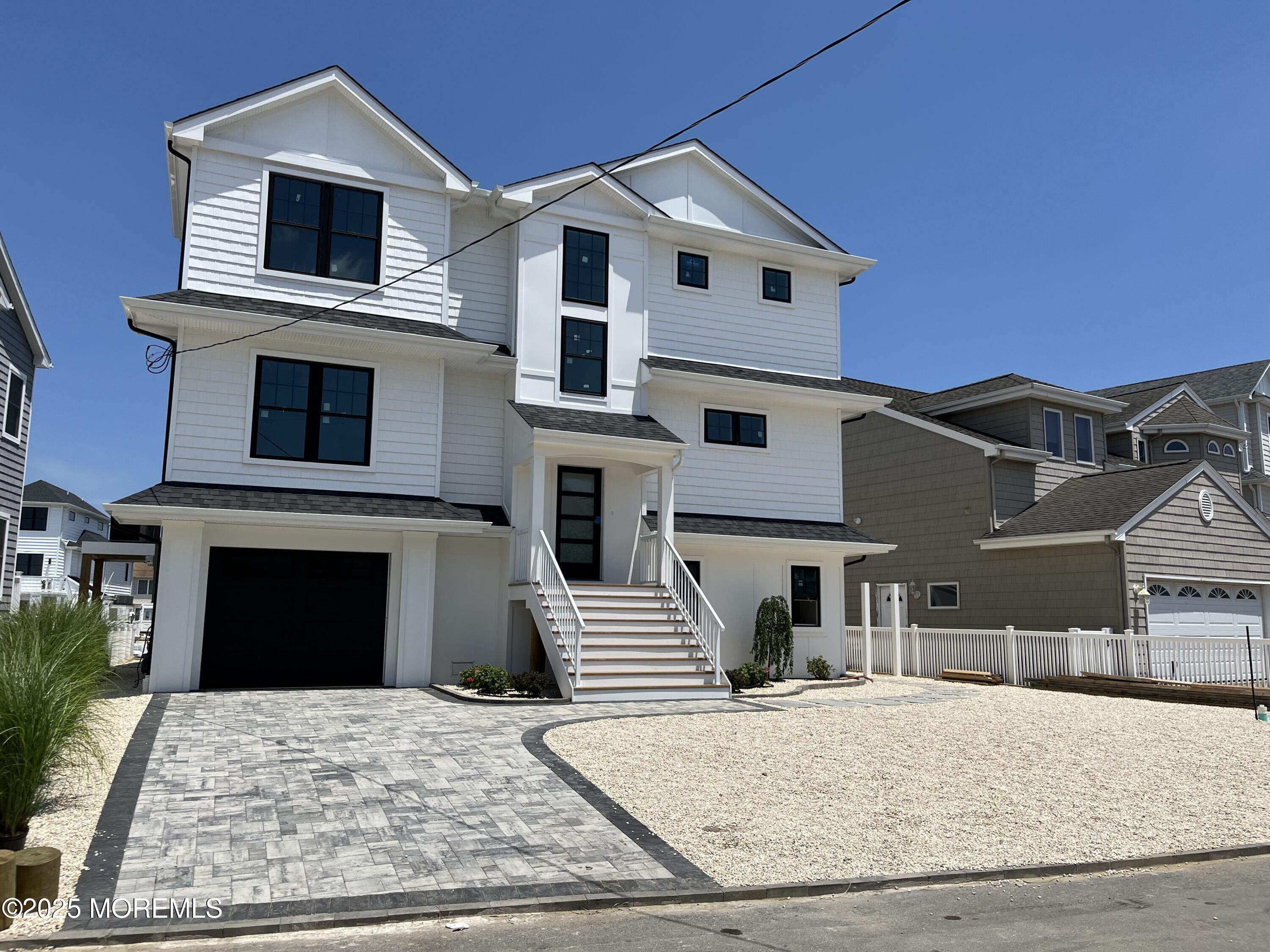 1426 Paul Boulevard