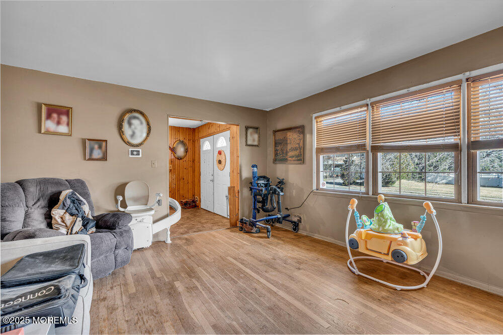 52 Newbury Road, Howell, New Jersey image 5