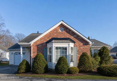 Homes For Sale - 95 Farnworth Close<br/> Freehold, NJ 07728