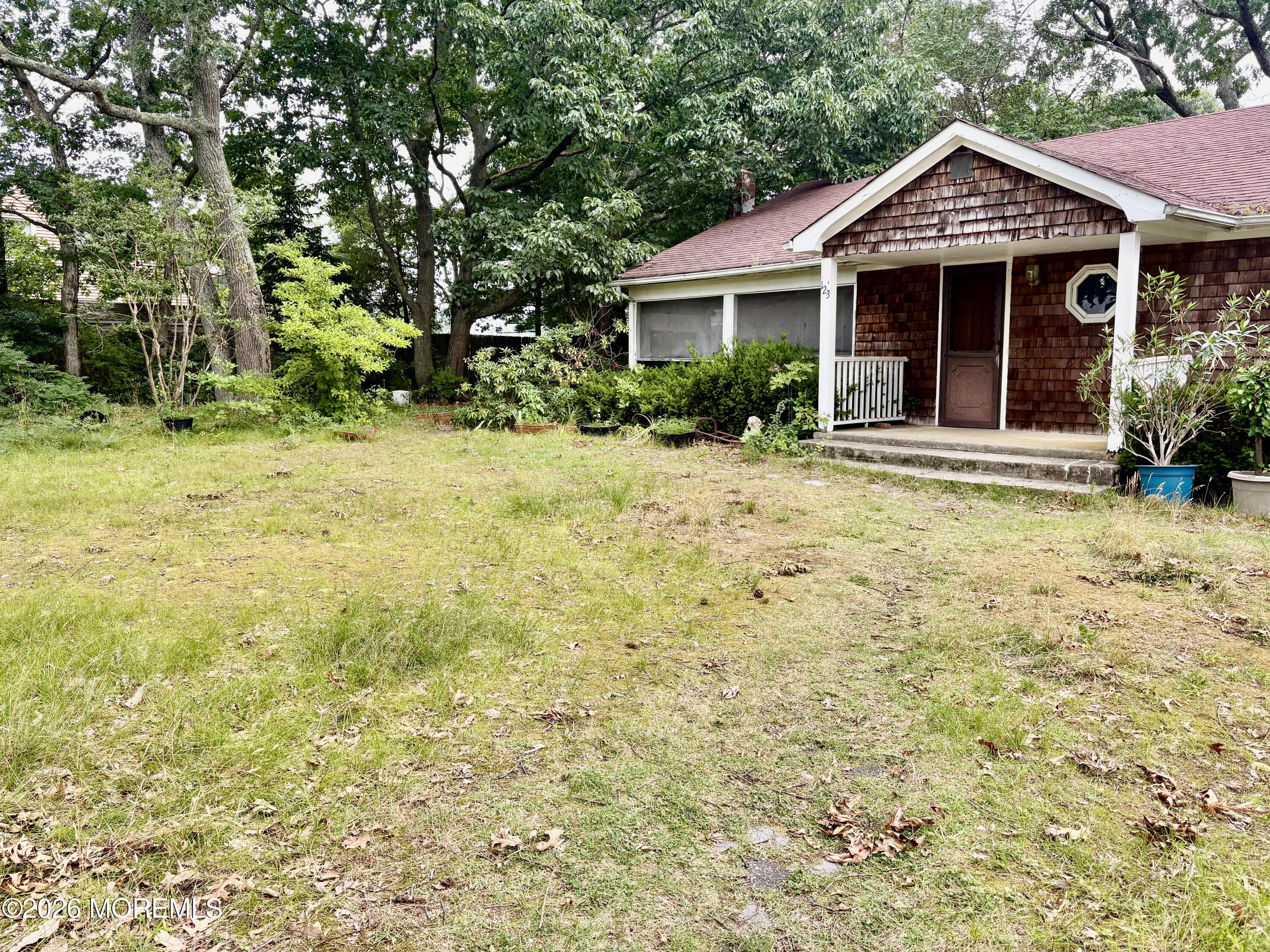 123 Algonquin Trail