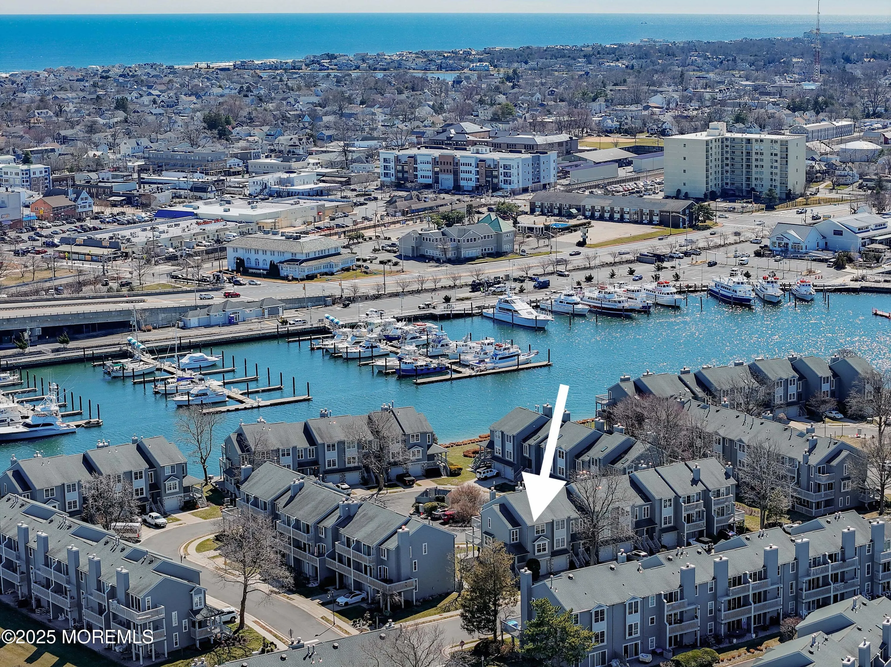 Neptune Township, New Jersey 07753, United States, 2 Bedrooms Bedrooms, ,3 BathroomsBathrooms,Residential,Active,92260