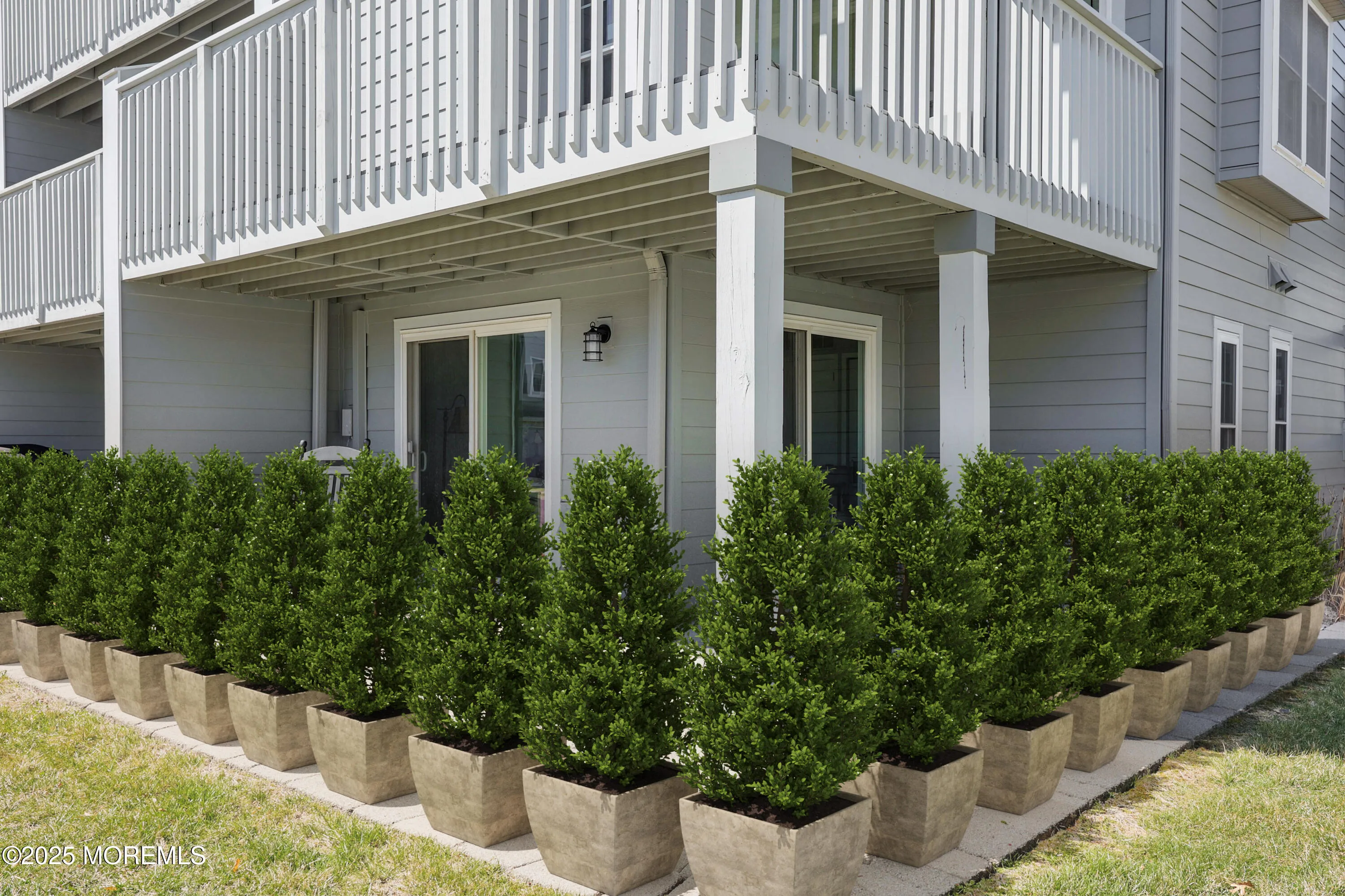 Neptune Township, New Jersey 07753, United States, 2 Bedrooms Bedrooms, ,3 BathroomsBathrooms,Residential,Active,92260