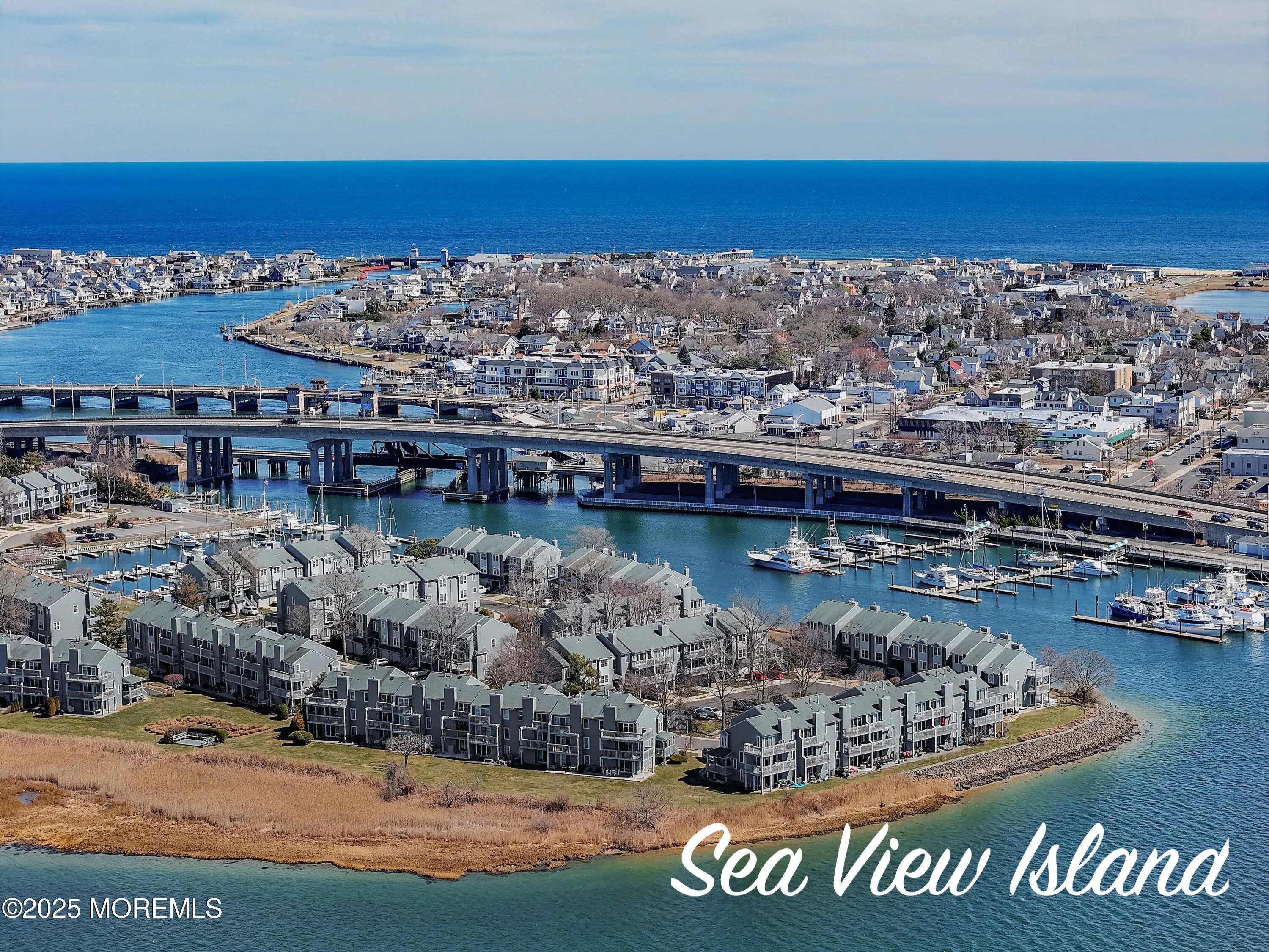 Neptune Township, New Jersey 07753, United States, 2 Bedrooms Bedrooms, ,3 BathroomsBathrooms,Residential,Active,92260