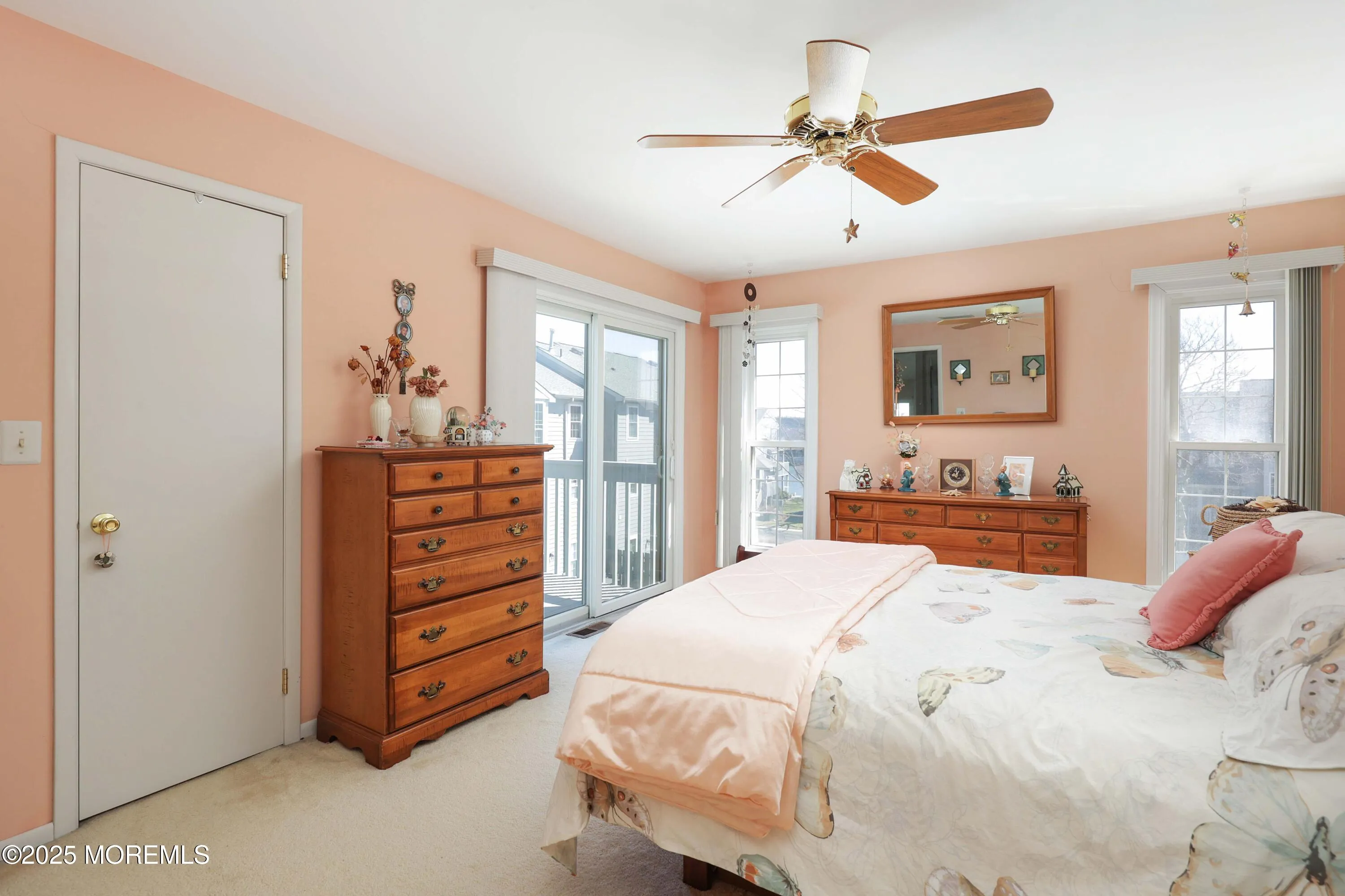 Neptune Township, New Jersey 07753, United States, 2 Bedrooms Bedrooms, ,3 BathroomsBathrooms,Residential,Active,92260