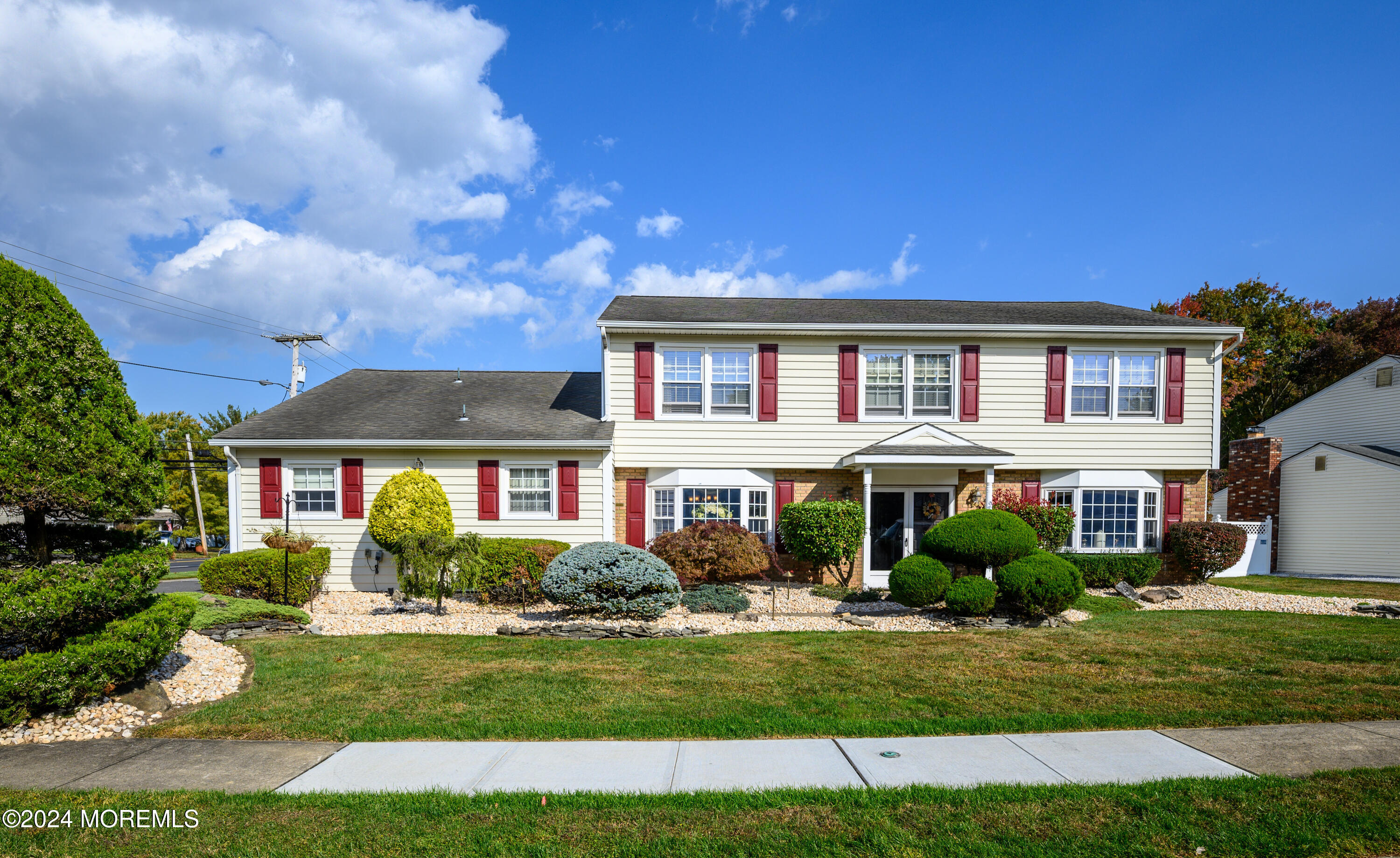 3 Romero Court, Monroe Township, New Jersey image 2