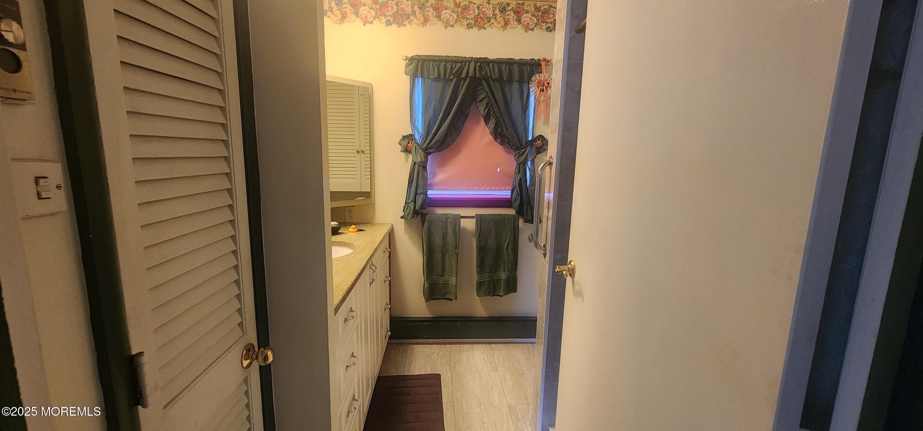41E Cambridge Court, Lakewood, New Jersey image 16
