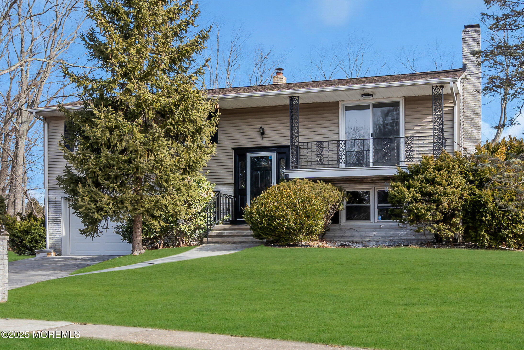 14 Burdge Drive, Howell, New Jersey image 4