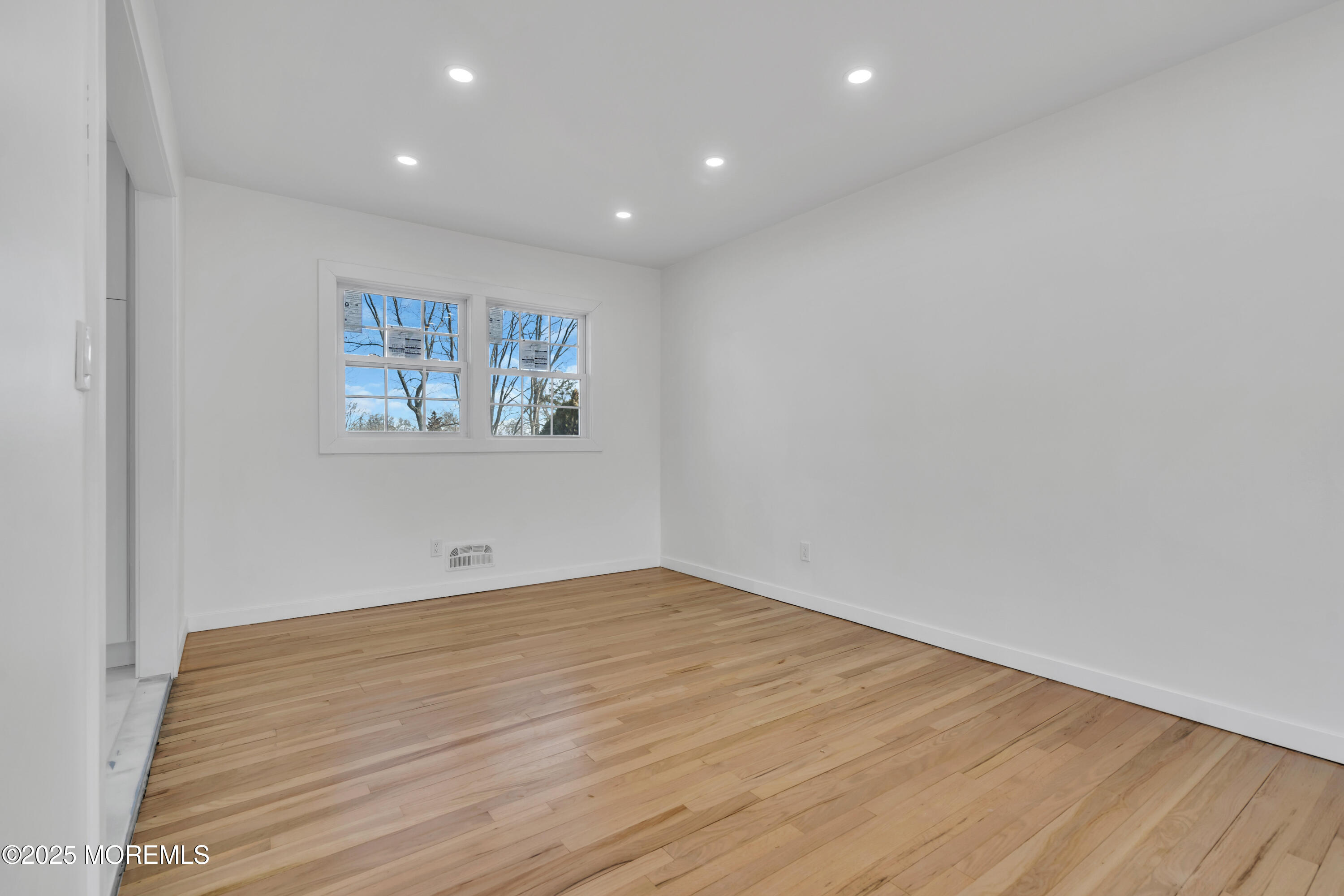 14 Burdge Drive, Howell, New Jersey image 12