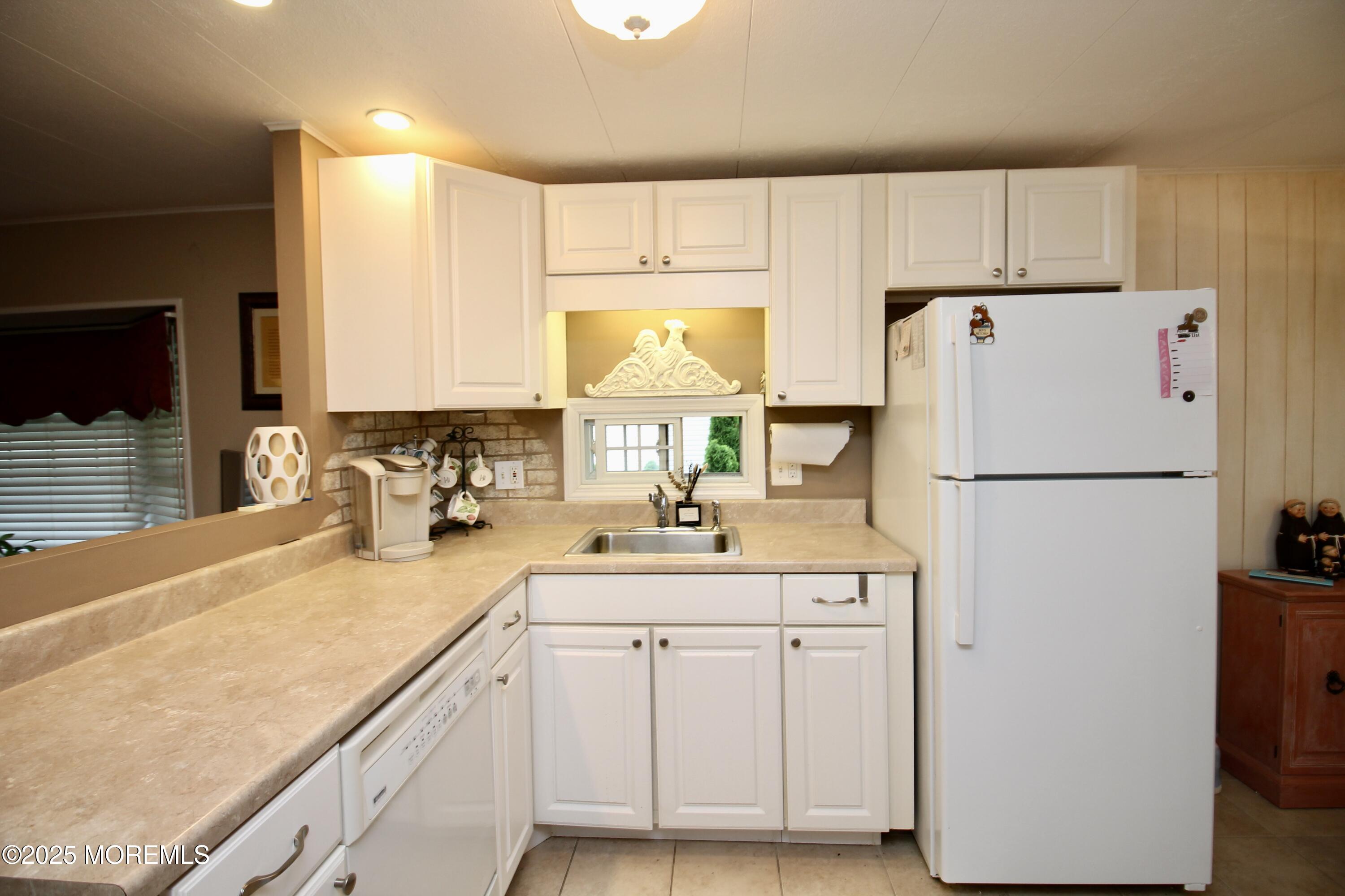 155 Wren Way, Freehold, New Jersey image 12