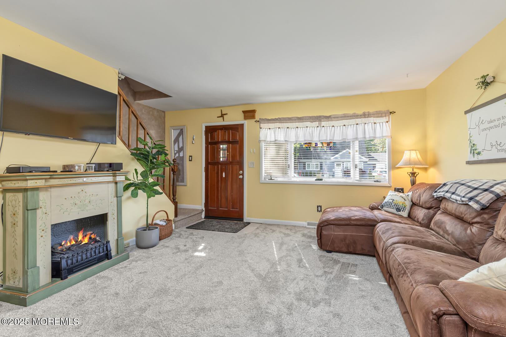 7 Monterey Drive, Hazlet, New Jersey image 2