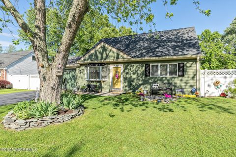7 Monterey Drive Hazlet NJ 07730
