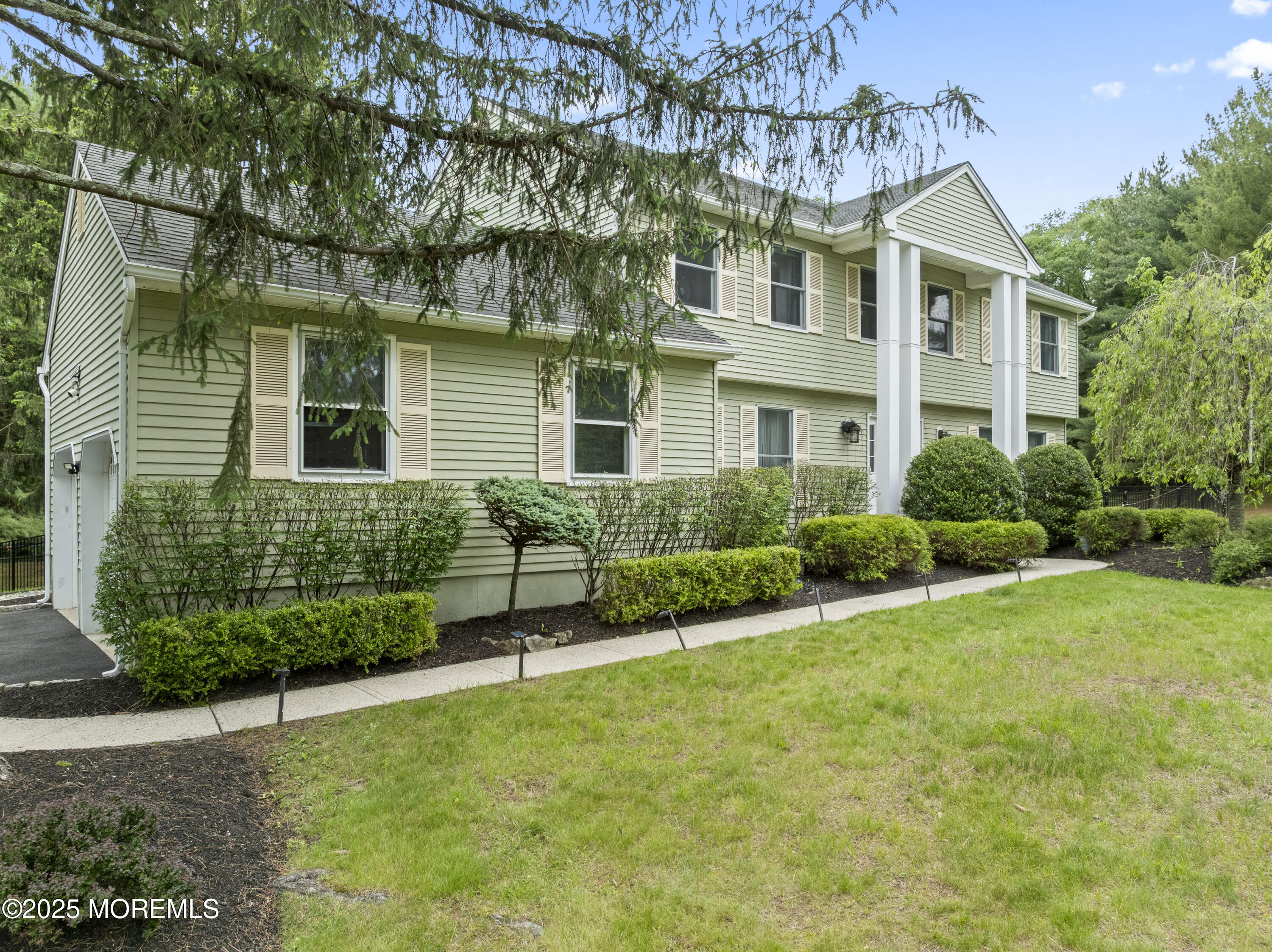 2 Apple Grove Drive, Holmdel, New Jersey image 3