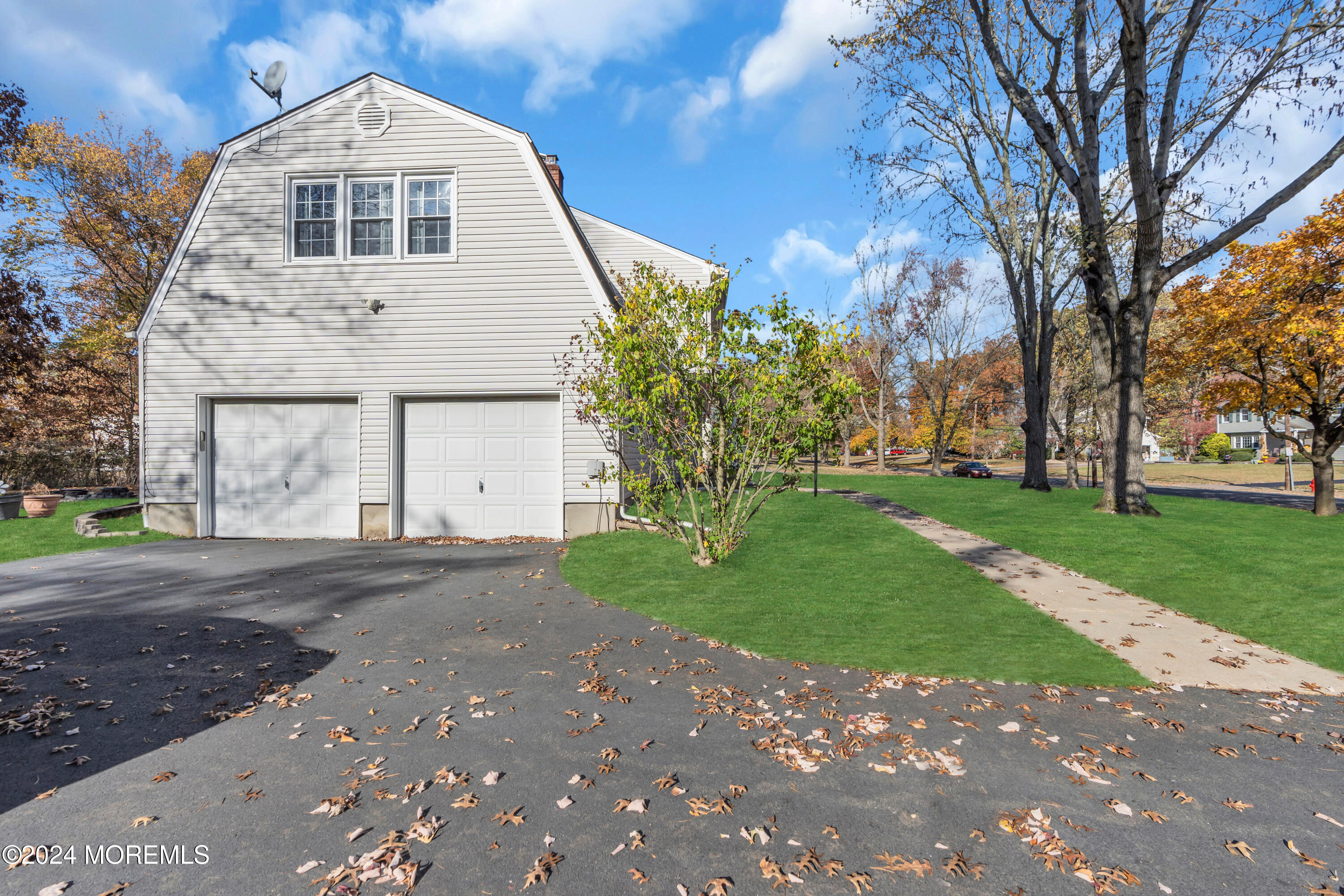 26 Cambridge Road, Freehold, New Jersey image 6