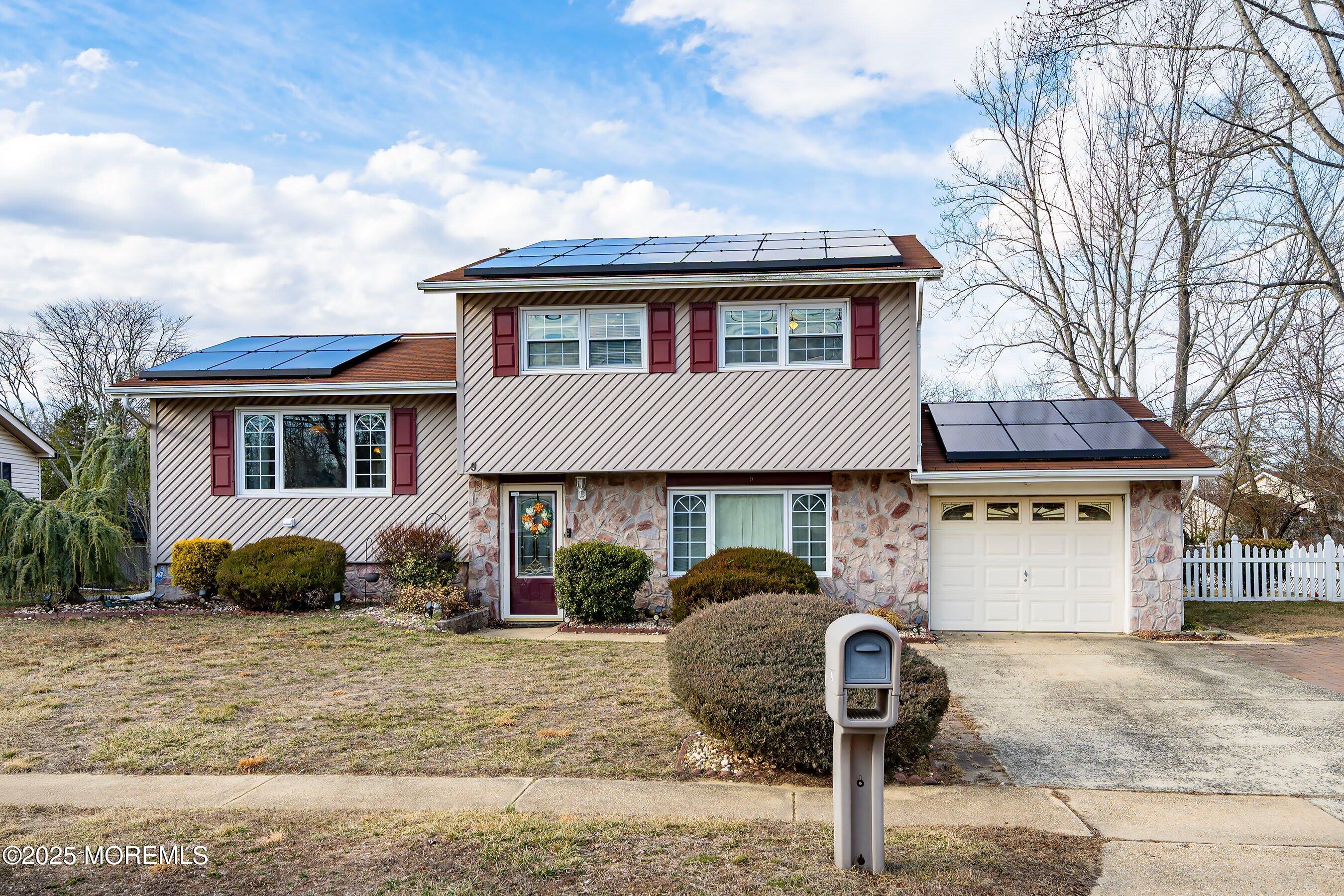 9 Rhode Island Drive, Jackson, New Jersey image 1